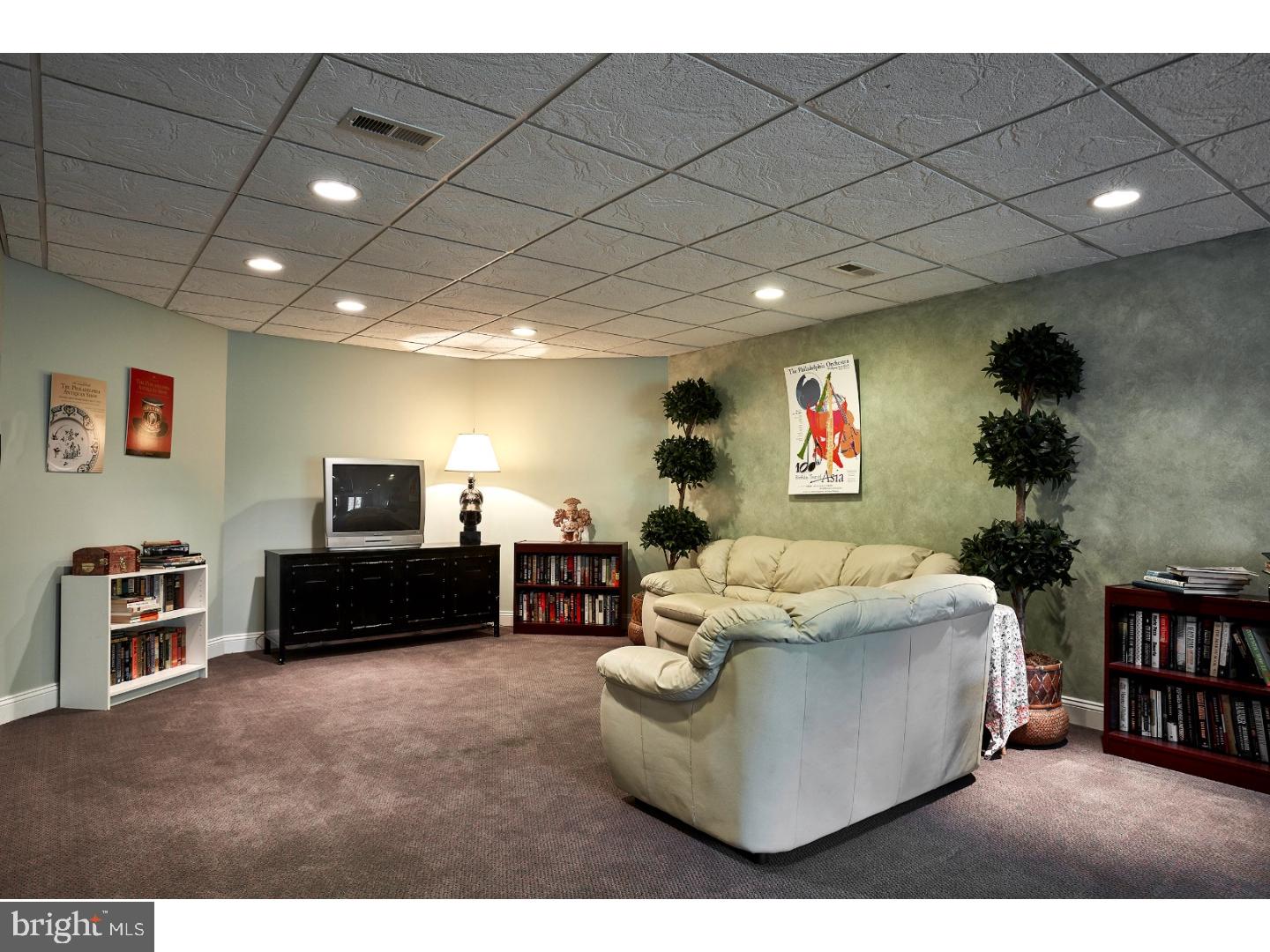 WILLOWDALE - Residential