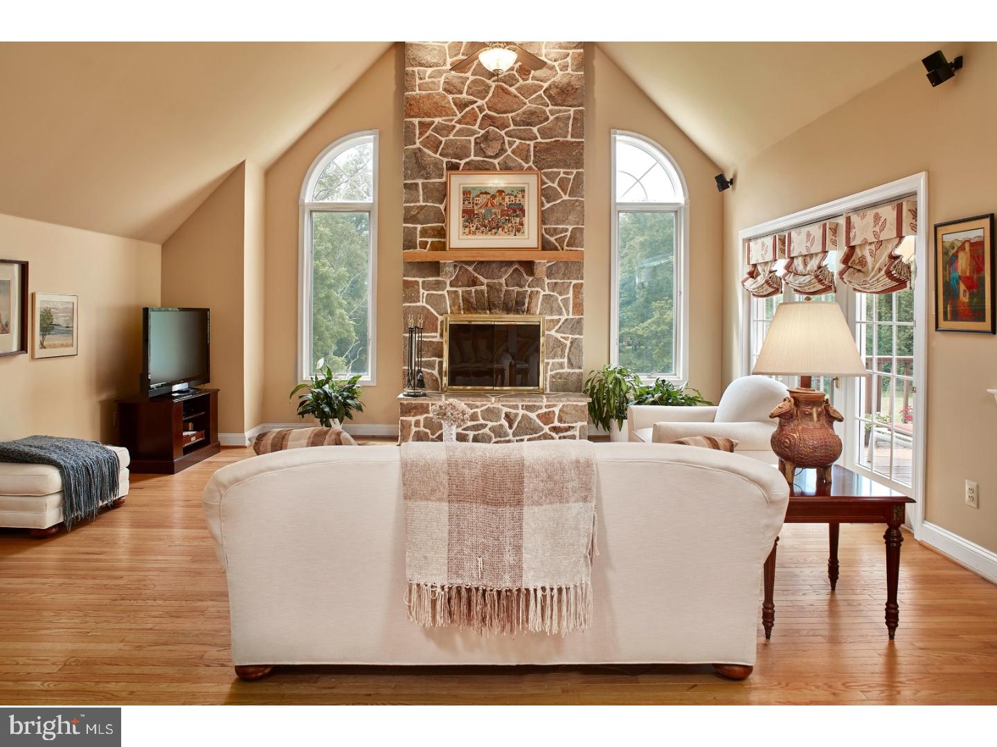 WILLOWDALE - Residential