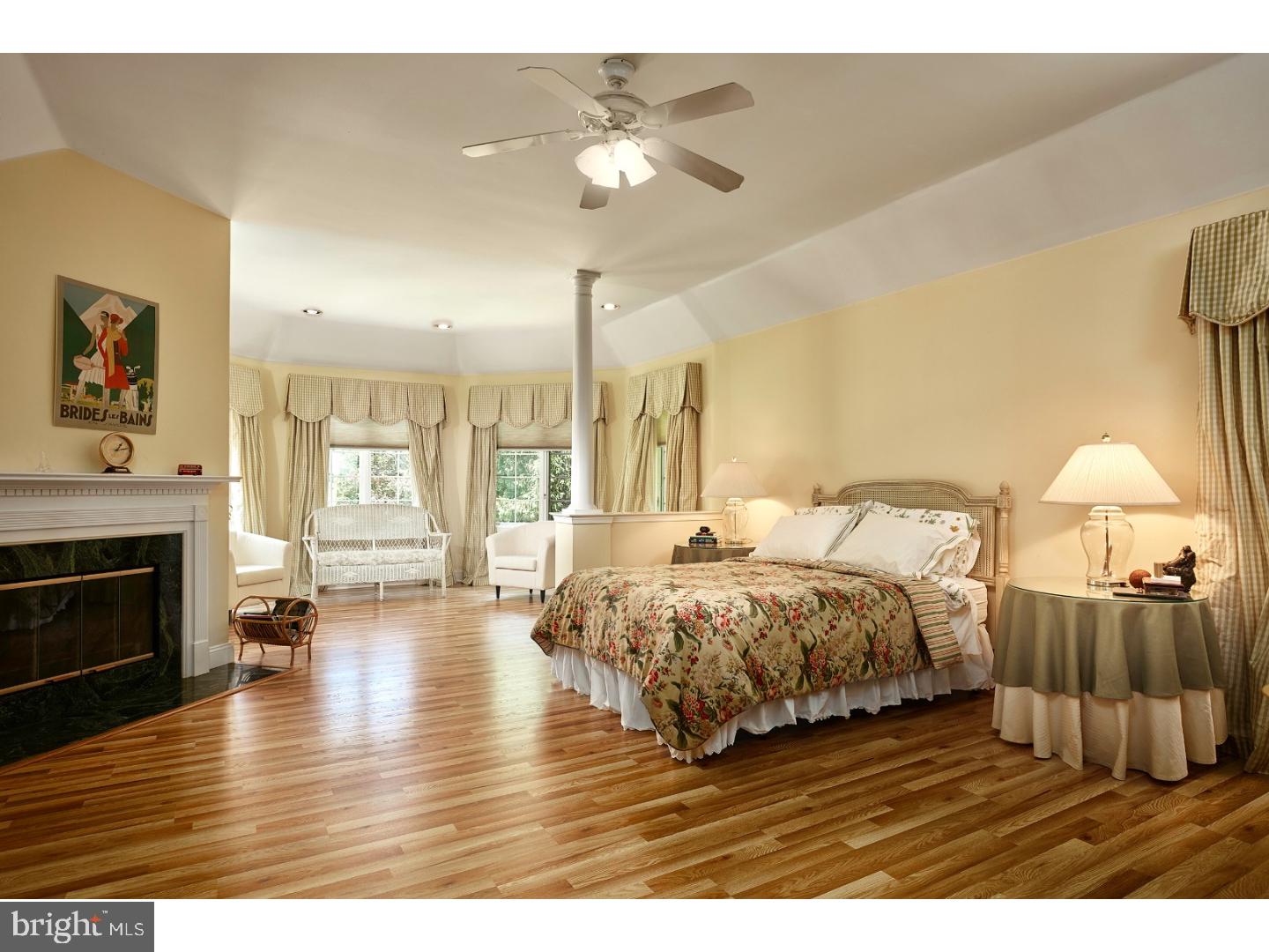 WILLOWDALE - Residential