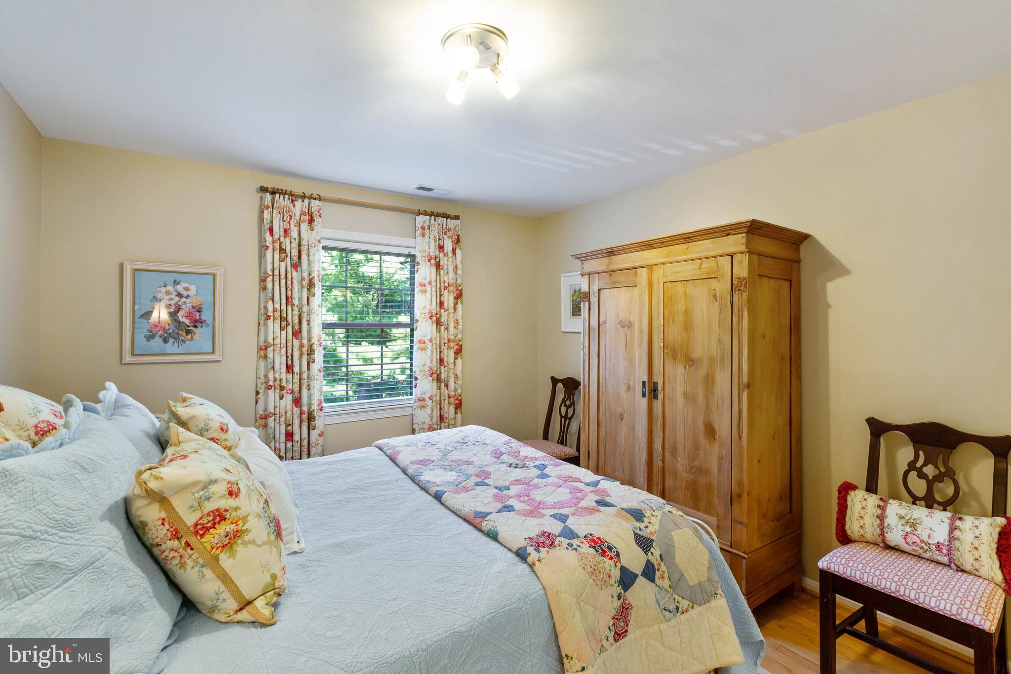 THE BIRCHES - Residential