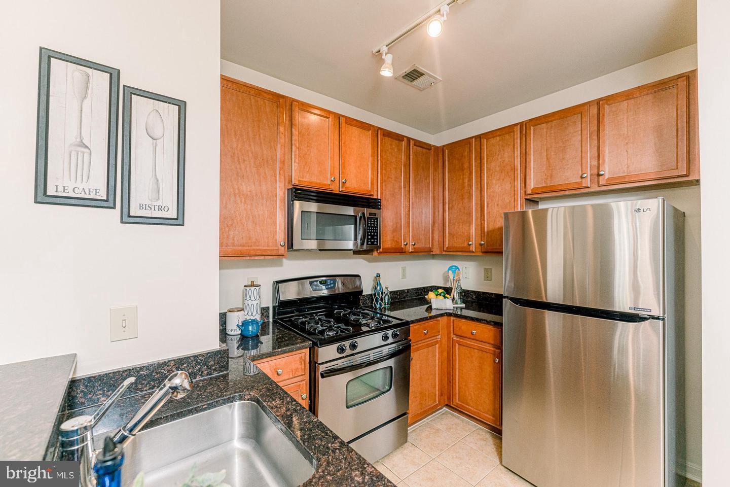 HALSTEAD AT THE METRO - Residential Lease