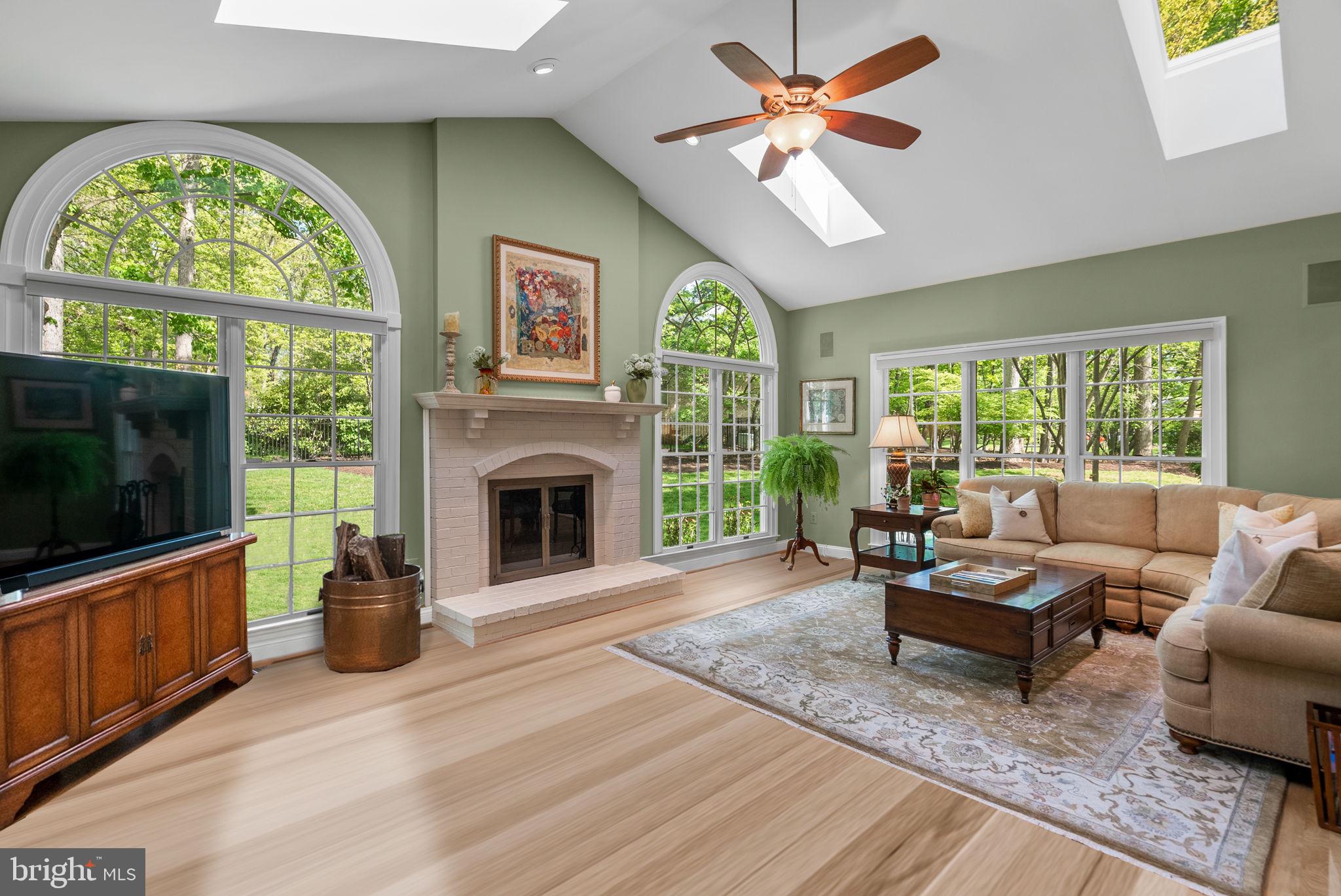 GLEN HILLS - Residential