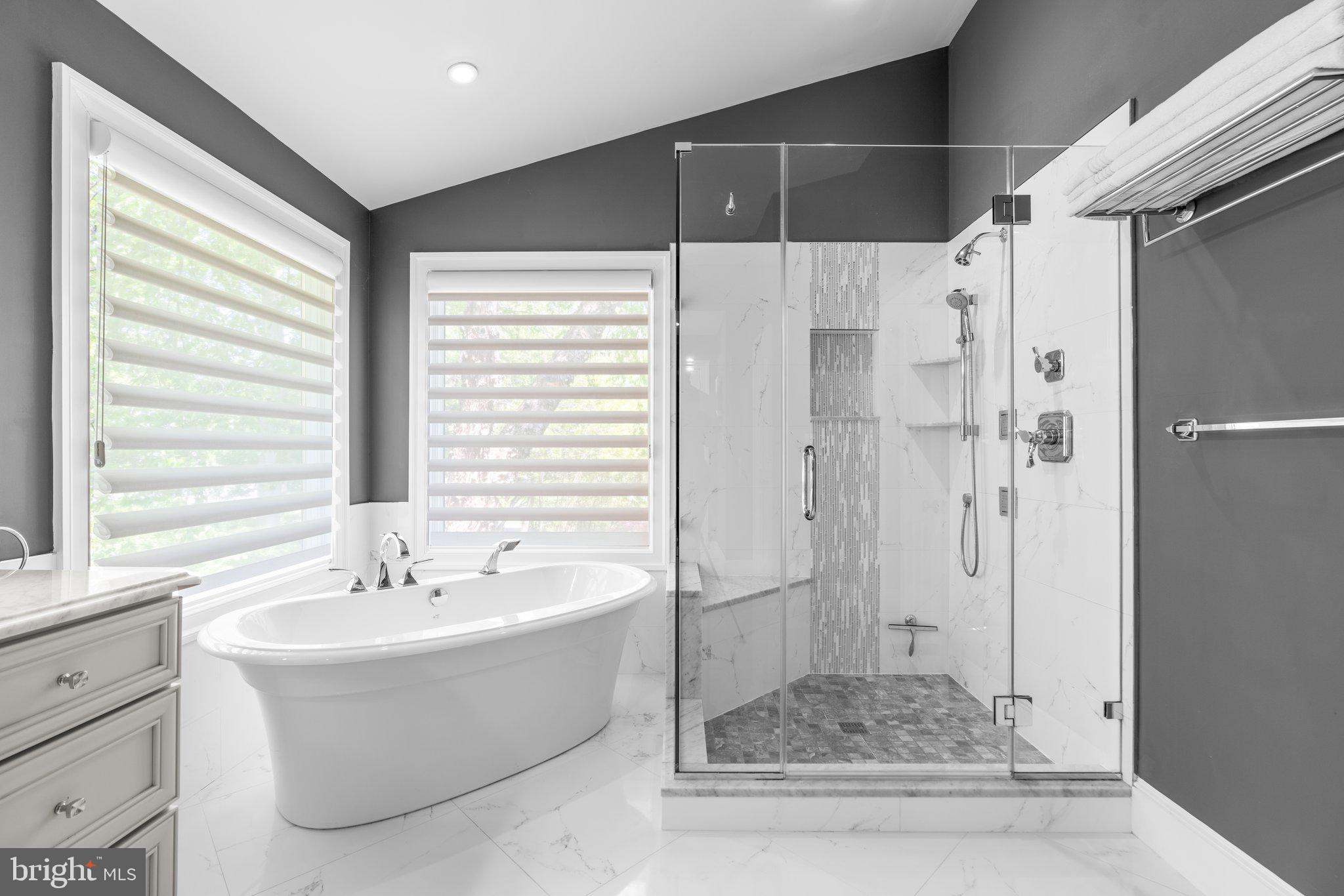 GLEN HILLS - Residential