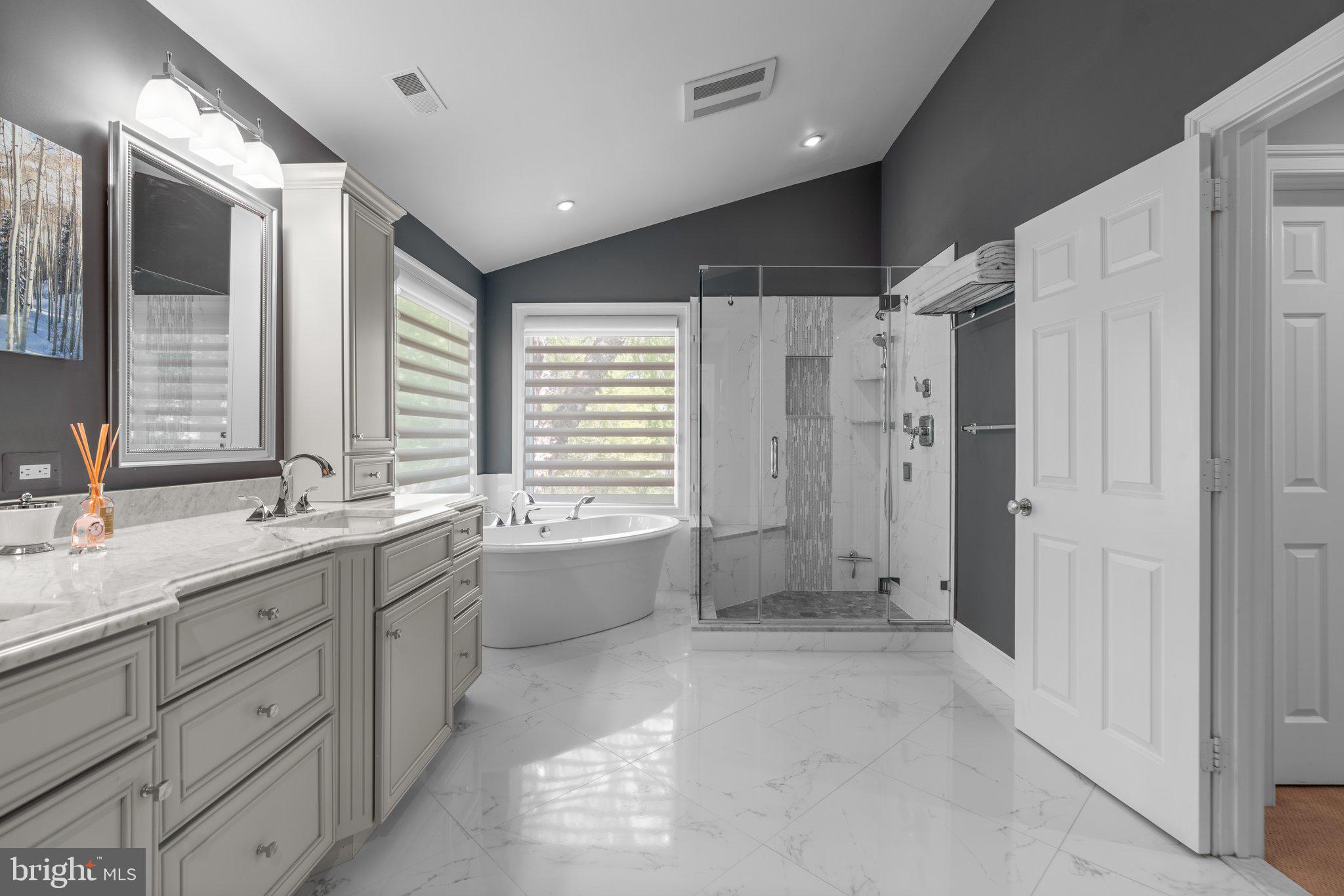 GLEN HILLS - Residential