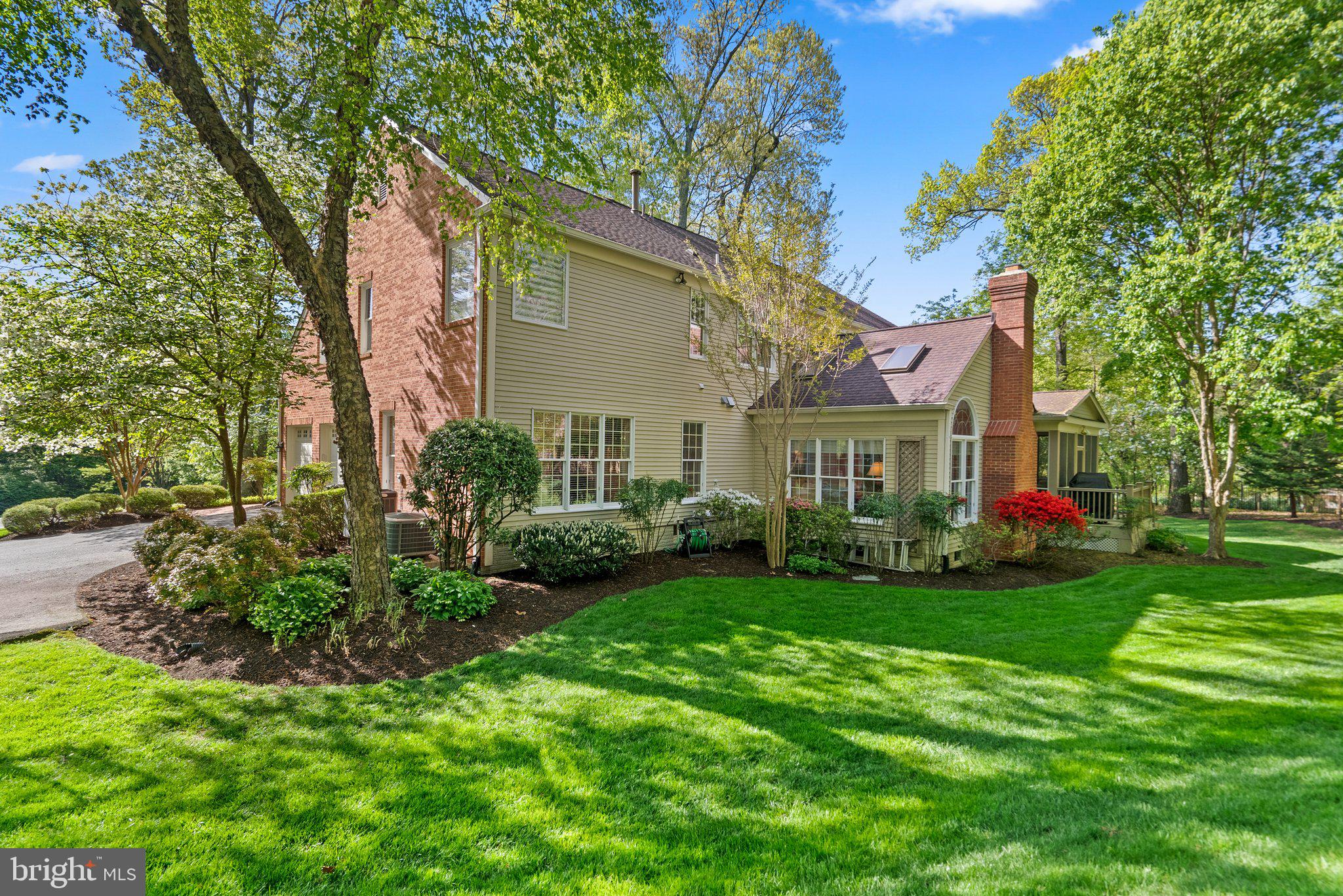 GLEN HILLS - Residential