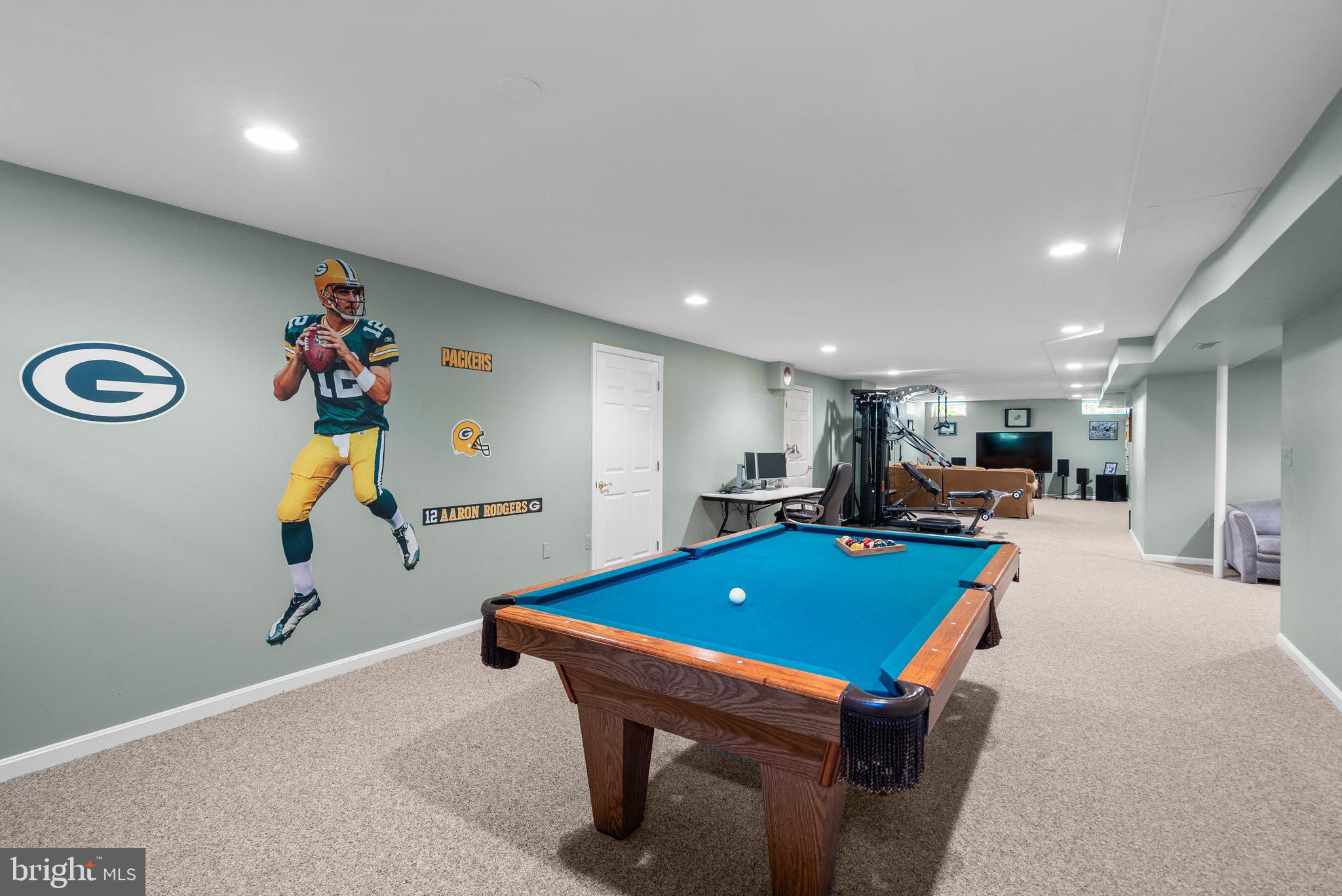 GLEN HILLS - Residential