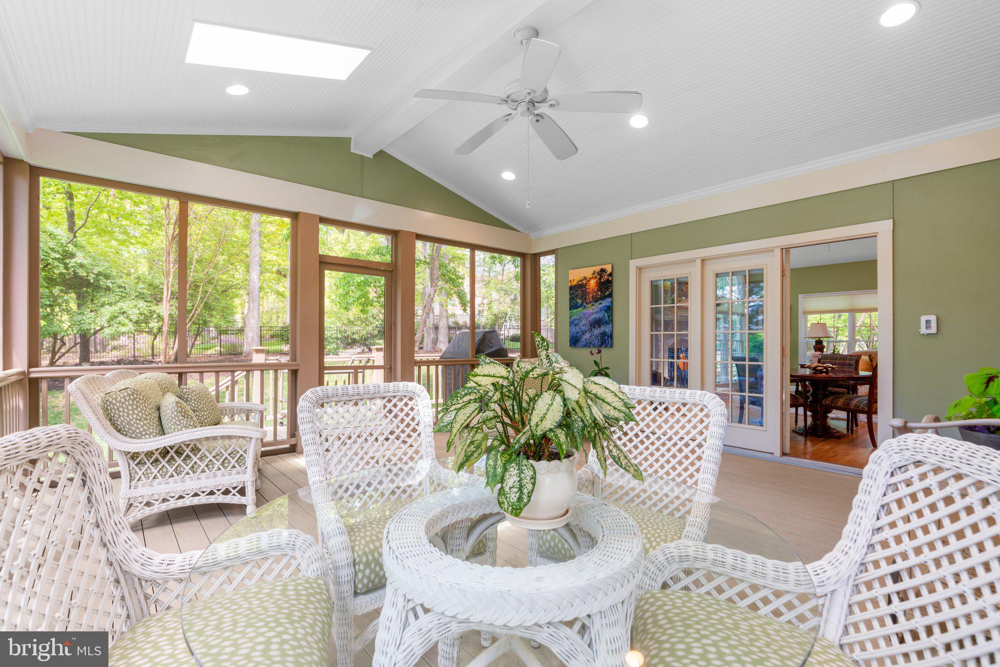 GLEN HILLS - Residential