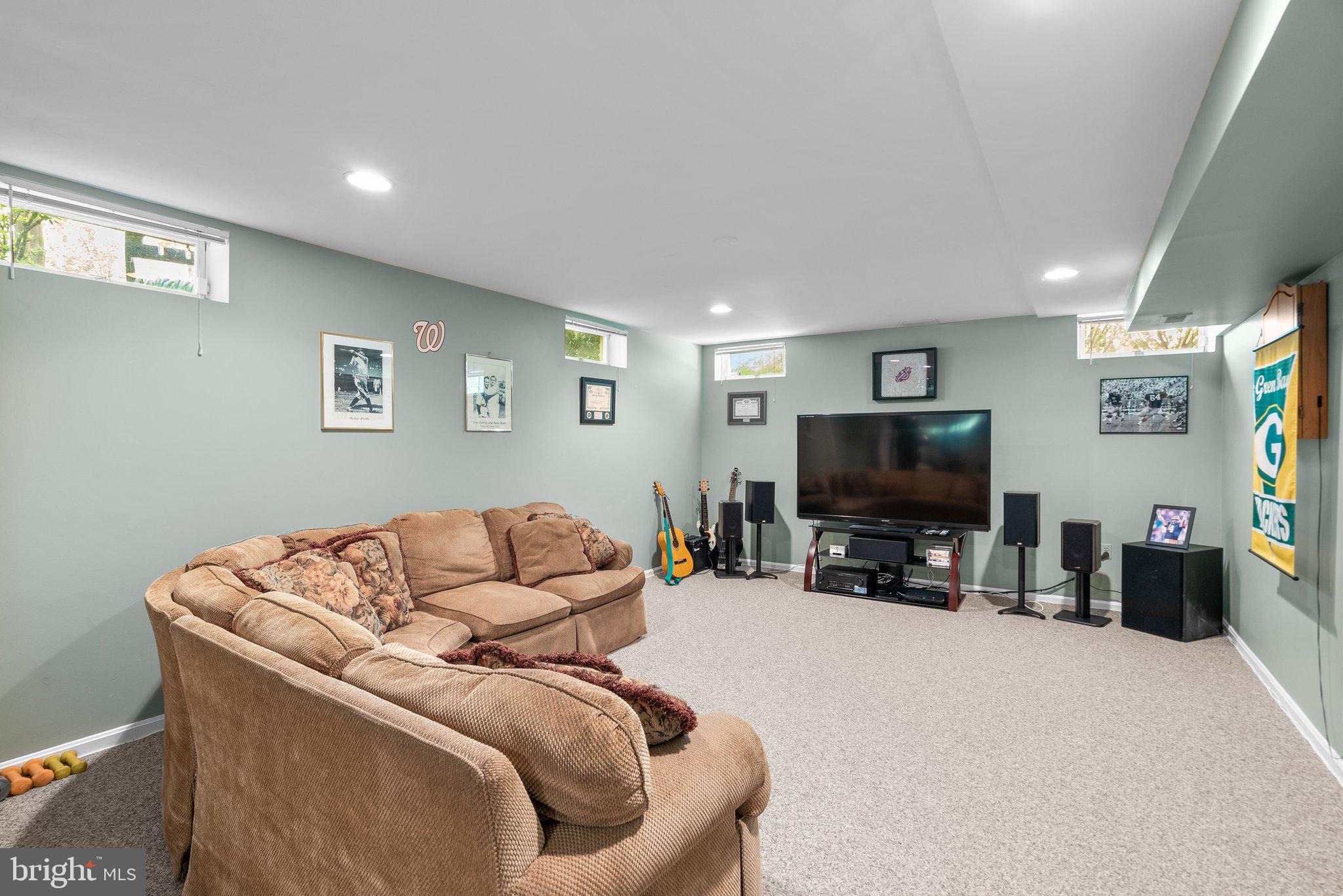 GLEN HILLS - Residential