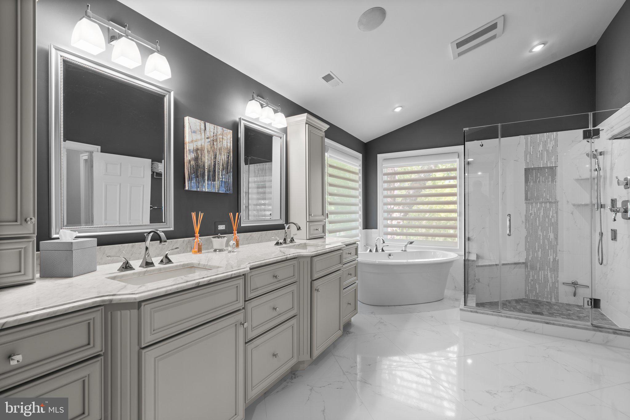 GLEN HILLS - Residential