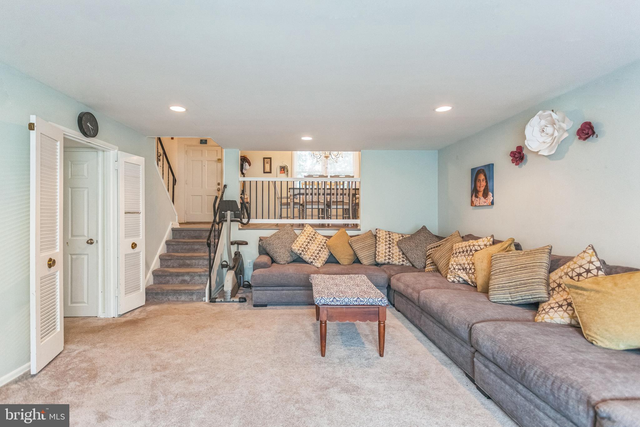 CENTER SQ GREEN - Residential