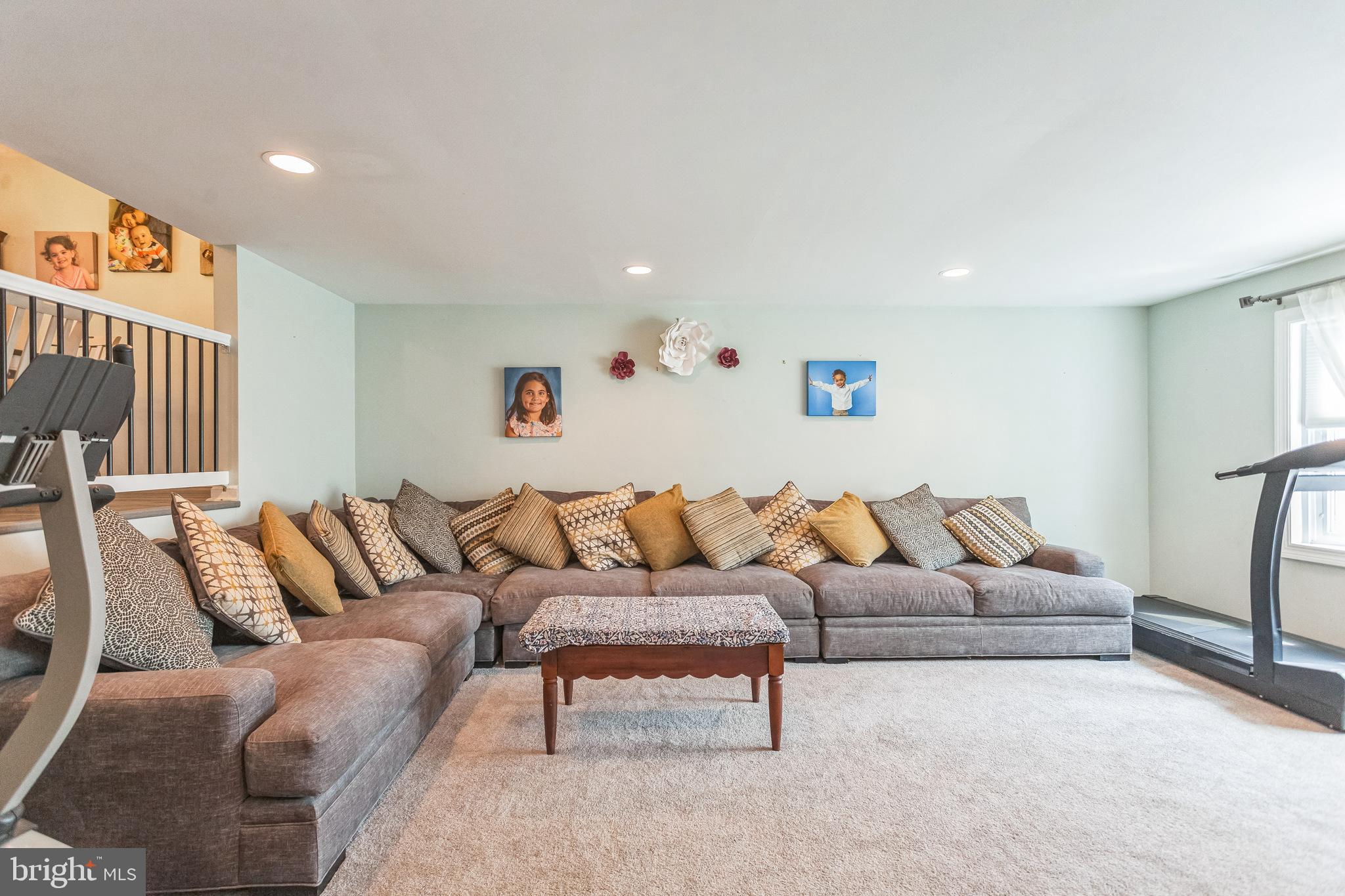 CENTER SQ GREEN - Residential