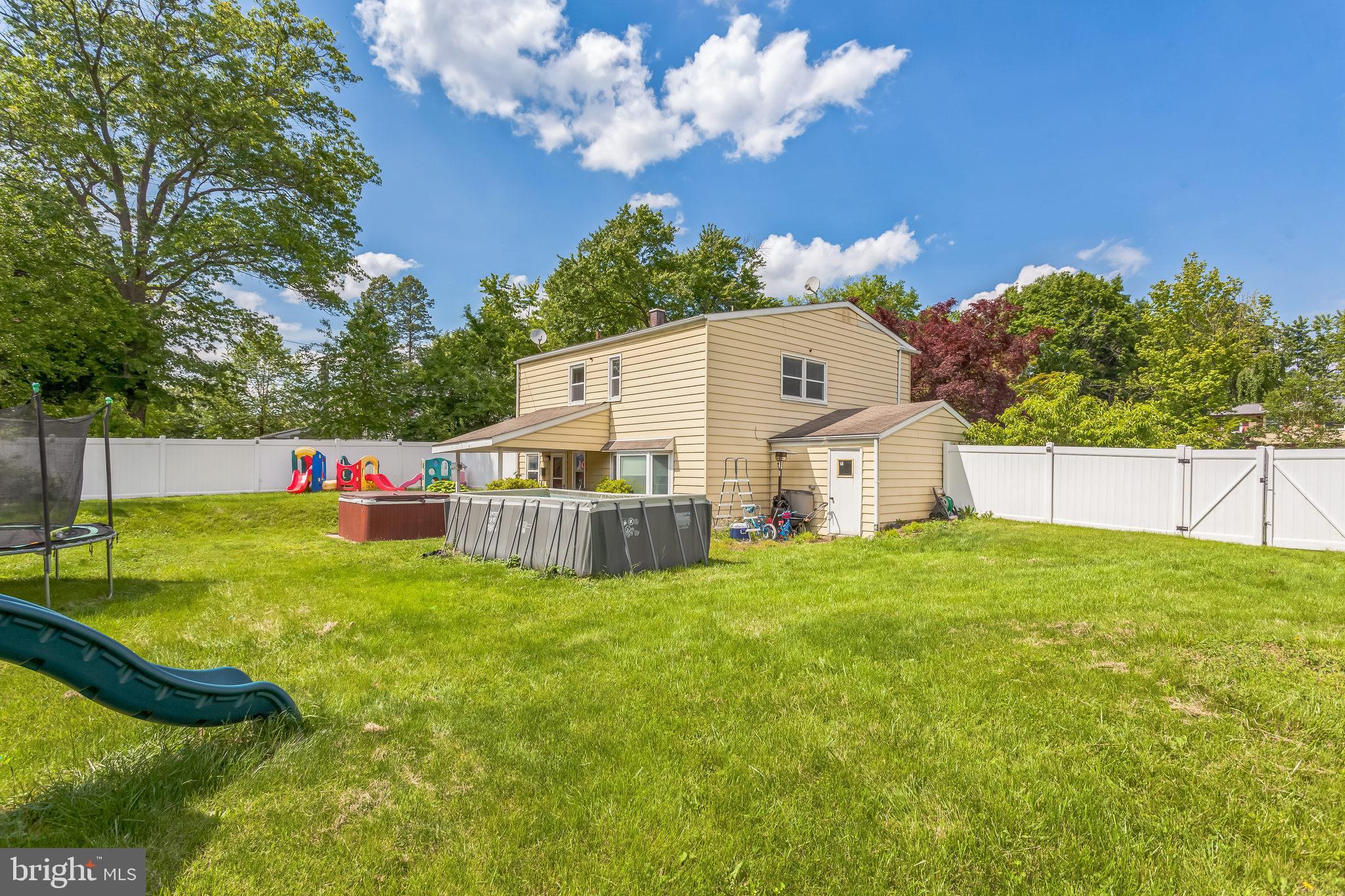 CENTER SQ GREEN - Residential