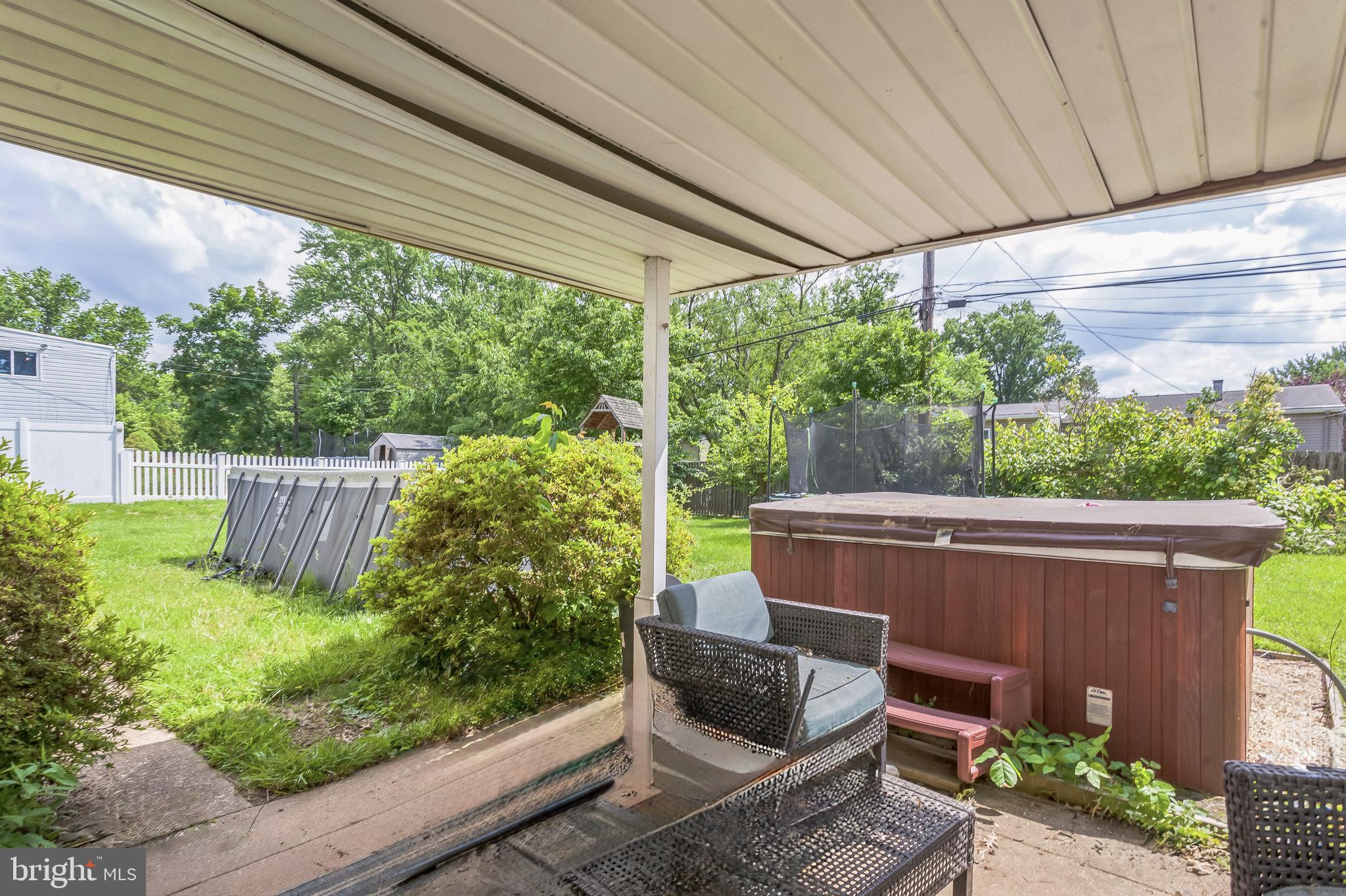 CENTER SQ GREEN - Residential