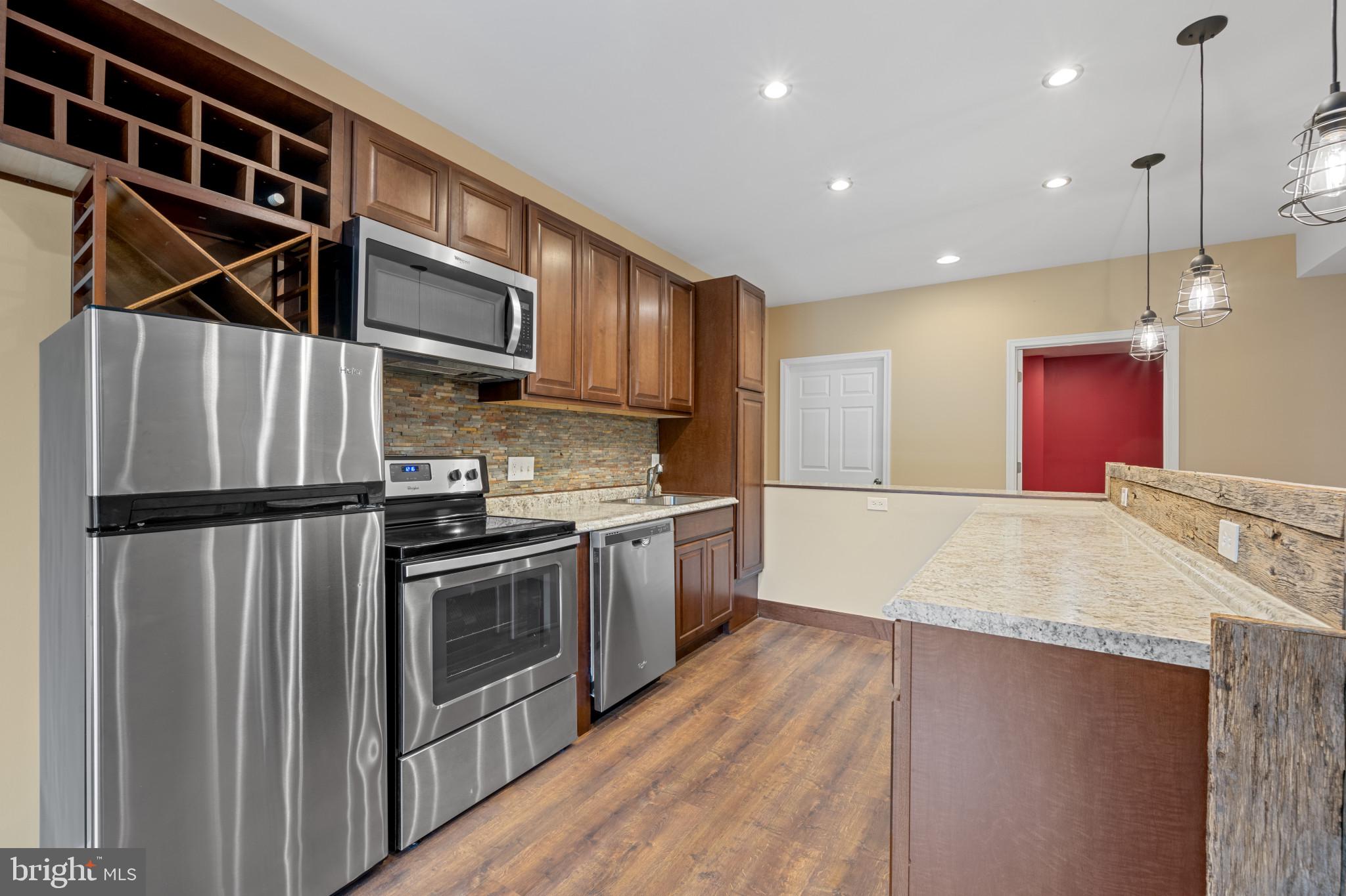 WILLOW VALE FARMS - Residential