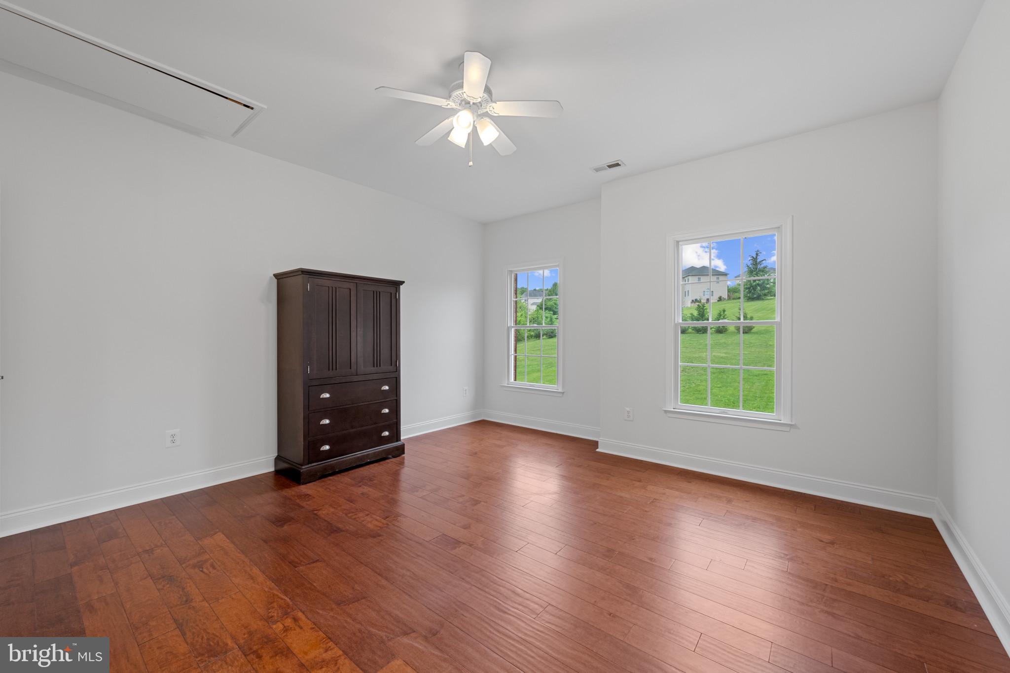 WILLOW VALE FARMS - Residential