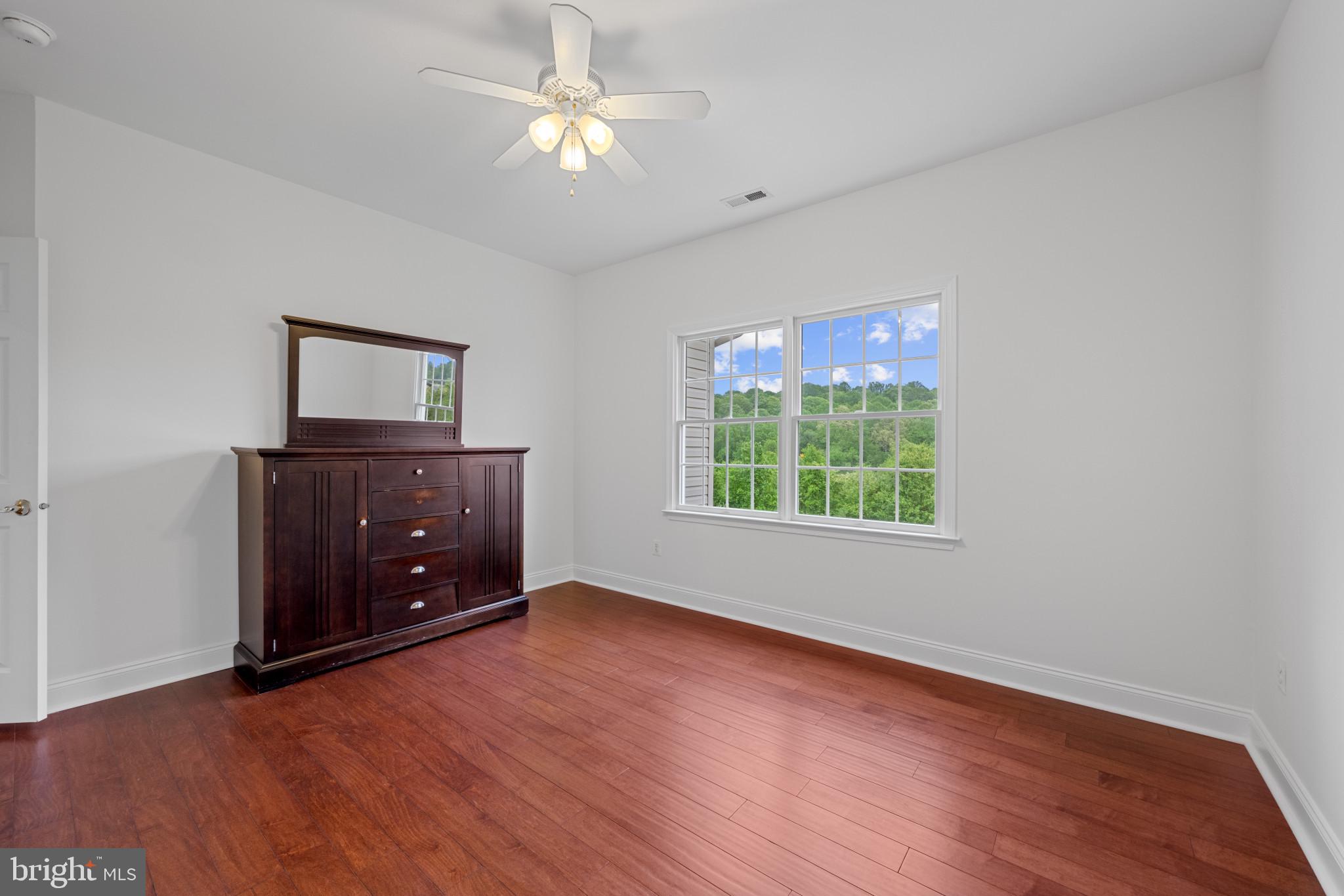 WILLOW VALE FARMS - Residential