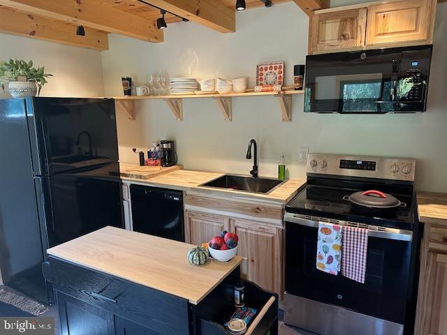 NONE-UNRESTRICTED - Residential