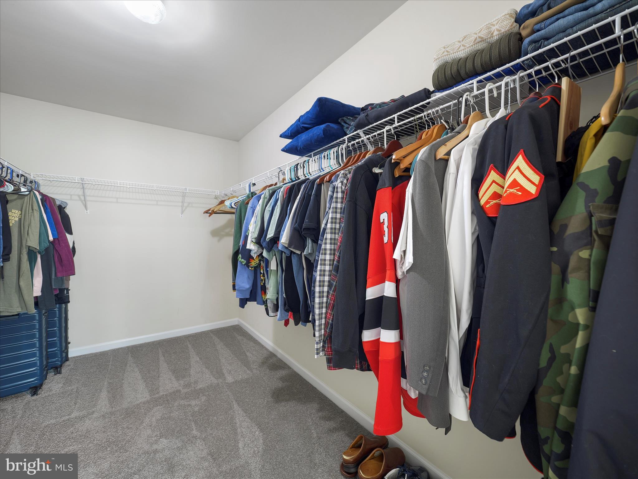 RIVERSIDE ON THE POTOMAC - Residential