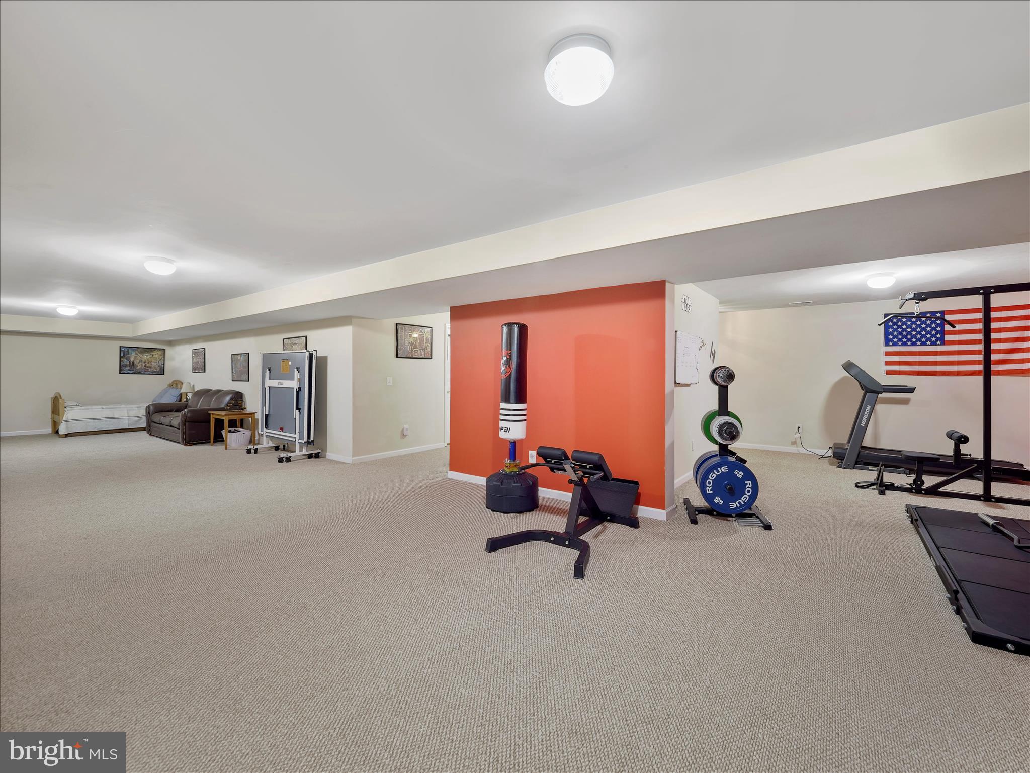 RIVERSIDE ON THE POTOMAC - Residential