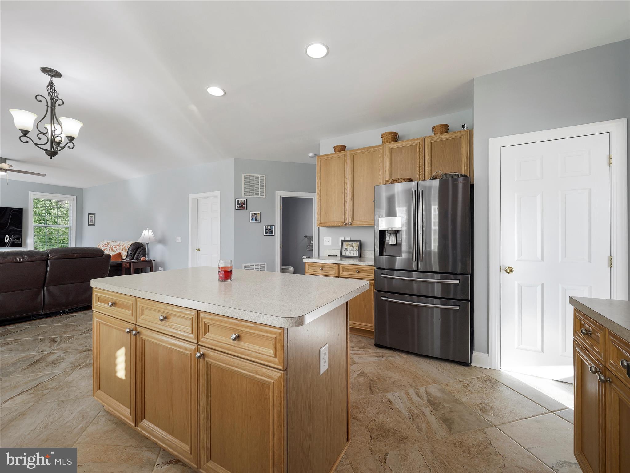 RIVERSIDE ON THE POTOMAC - Residential