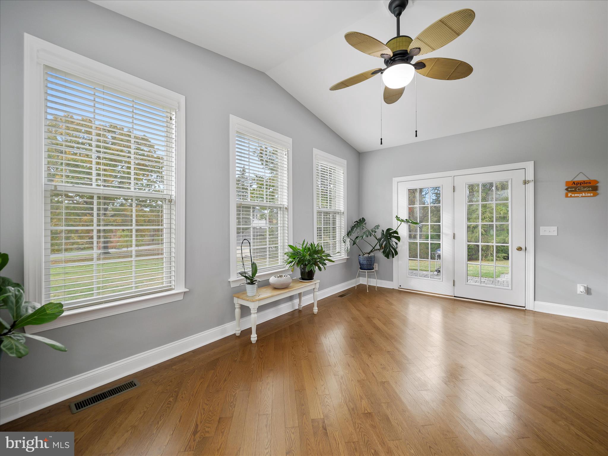 RIVERSIDE ON THE POTOMAC - Residential