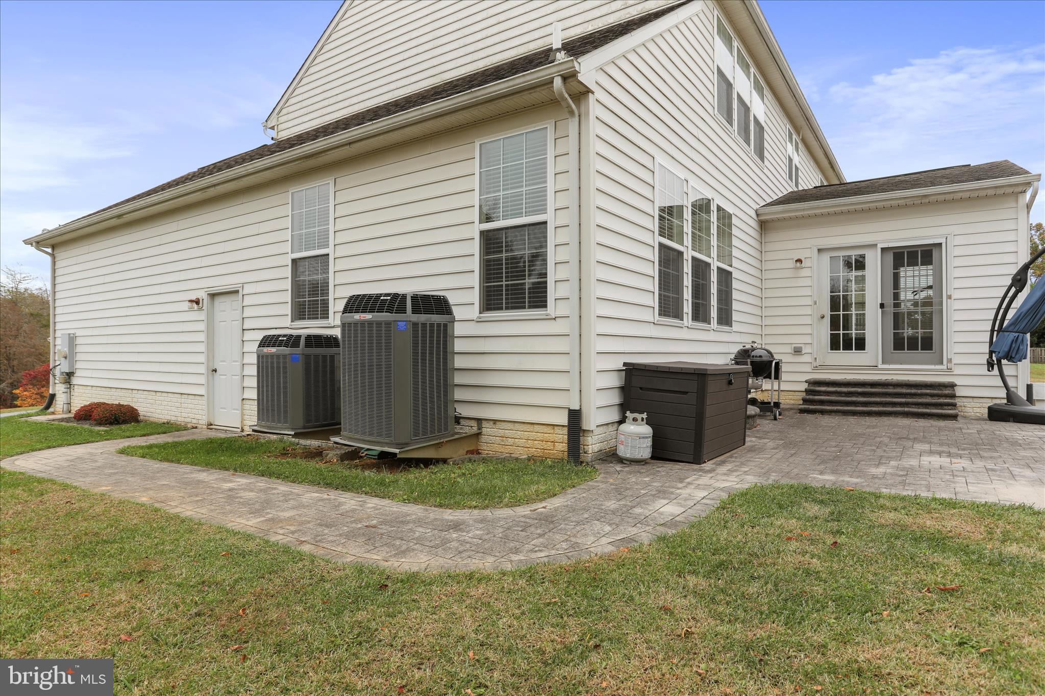 RIVERSIDE ON THE POTOMAC - Residential