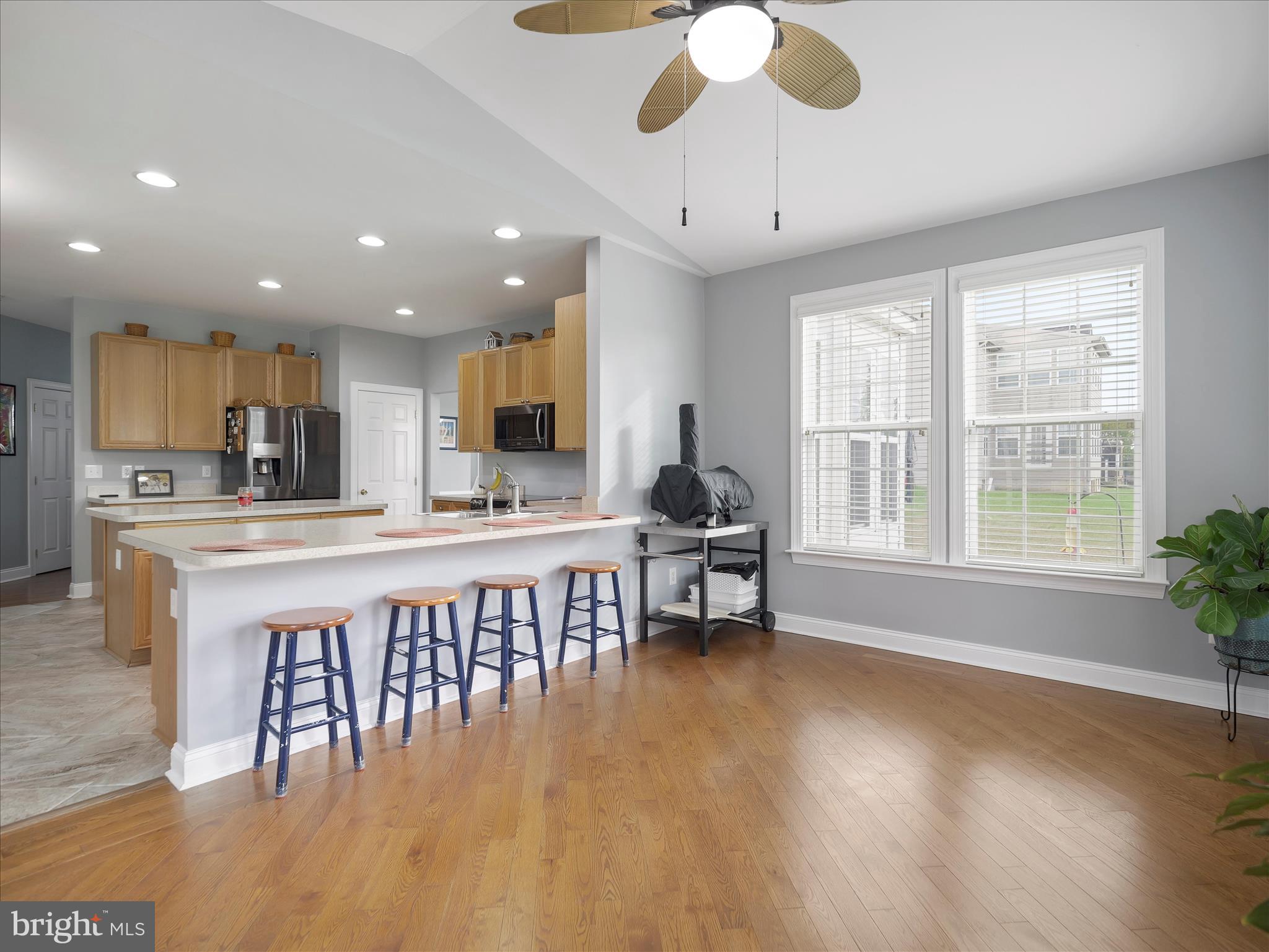 RIVERSIDE ON THE POTOMAC - Residential