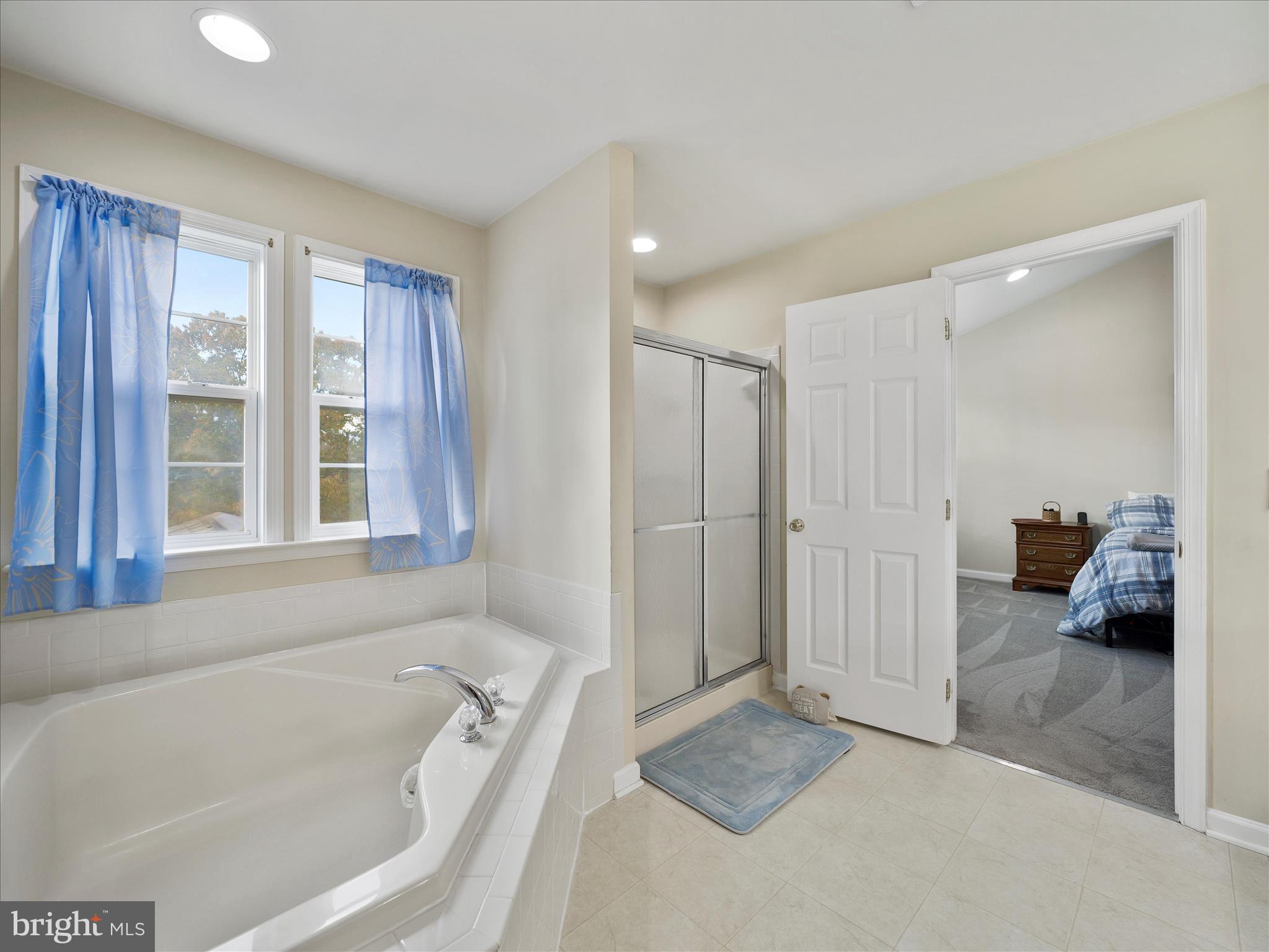 RIVERSIDE ON THE POTOMAC - Residential