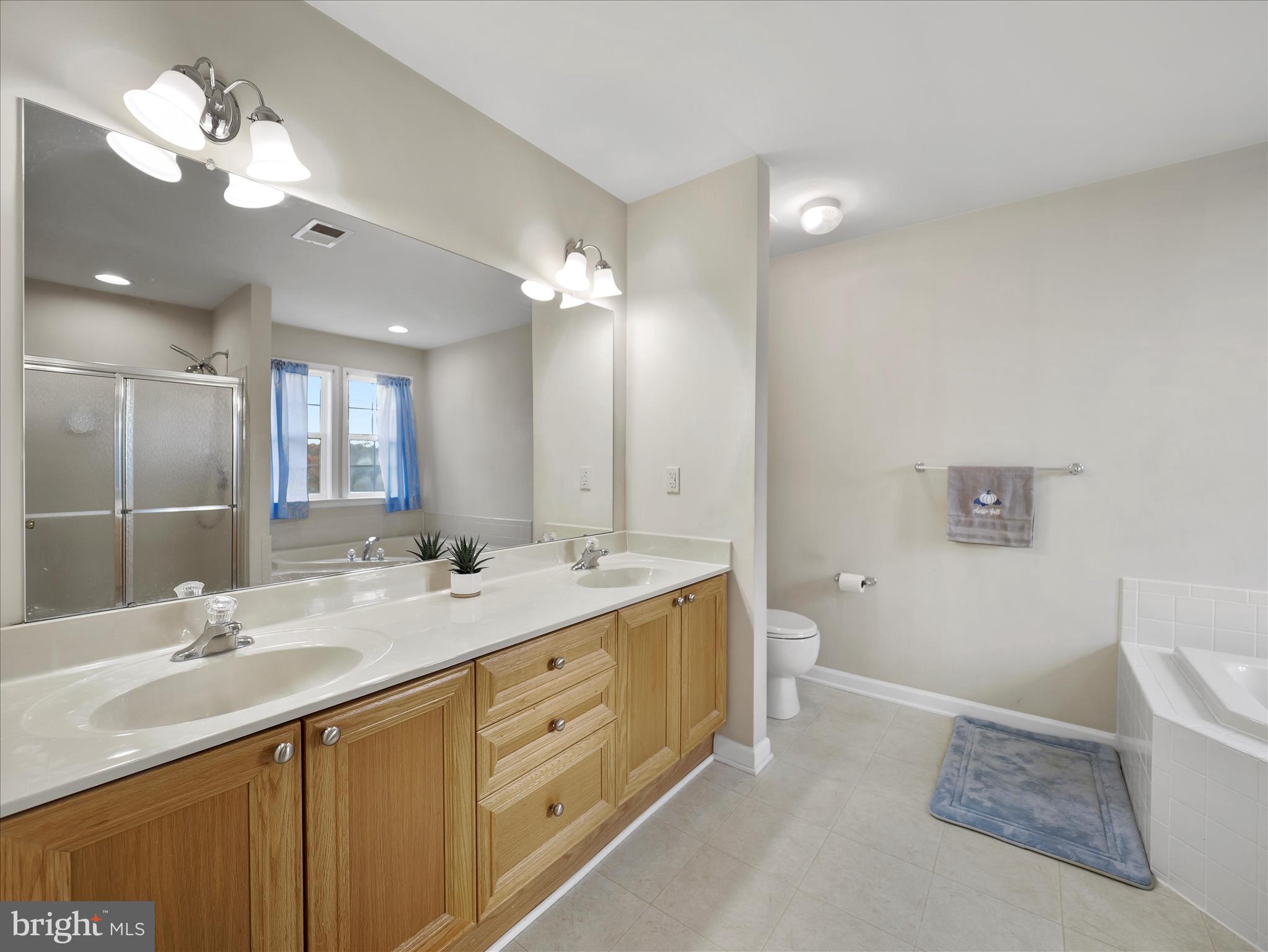 RIVERSIDE ON THE POTOMAC - Residential