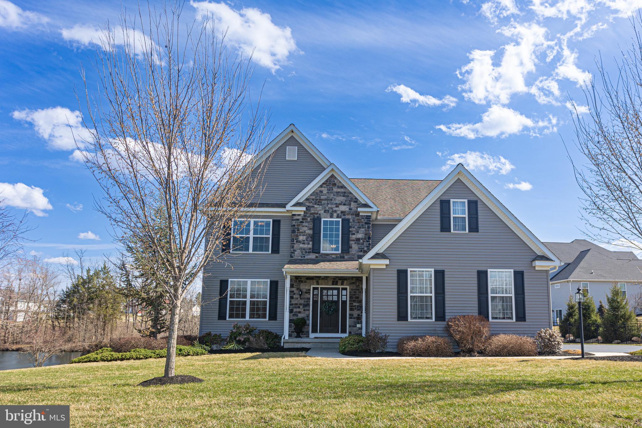 33 DOCWILL DRIVE