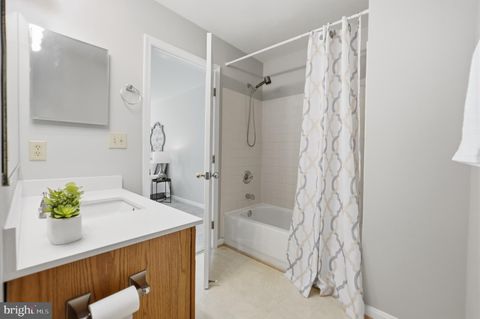 Tiny photo for 2002 Bell Point Court, ODENTON, MD 21113 (MLS # MDAA2143366)