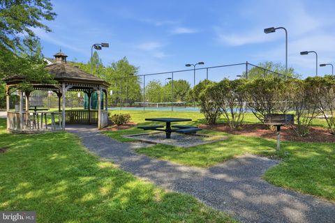 Tiny photo for 2002 Bell Point Court, ODENTON, MD 21113 (MLS # MDAA2143366)