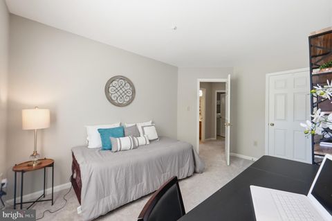Tiny photo for 2002 Bell Point Court, ODENTON, MD 21113 (MLS # MDAA2143366)