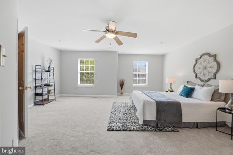 Tiny photo for 2002 Bell Point Court, ODENTON, MD 21113 (MLS # MDAA2143366)