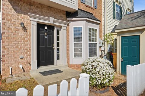 Tiny photo for 2002 Bell Point Court, ODENTON, MD 21113 (MLS # MDAA2143366)