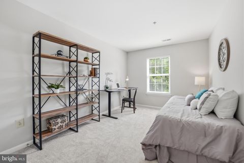 Tiny photo for 2002 Bell Point Court, ODENTON, MD 21113 (MLS # MDAA2143366)
