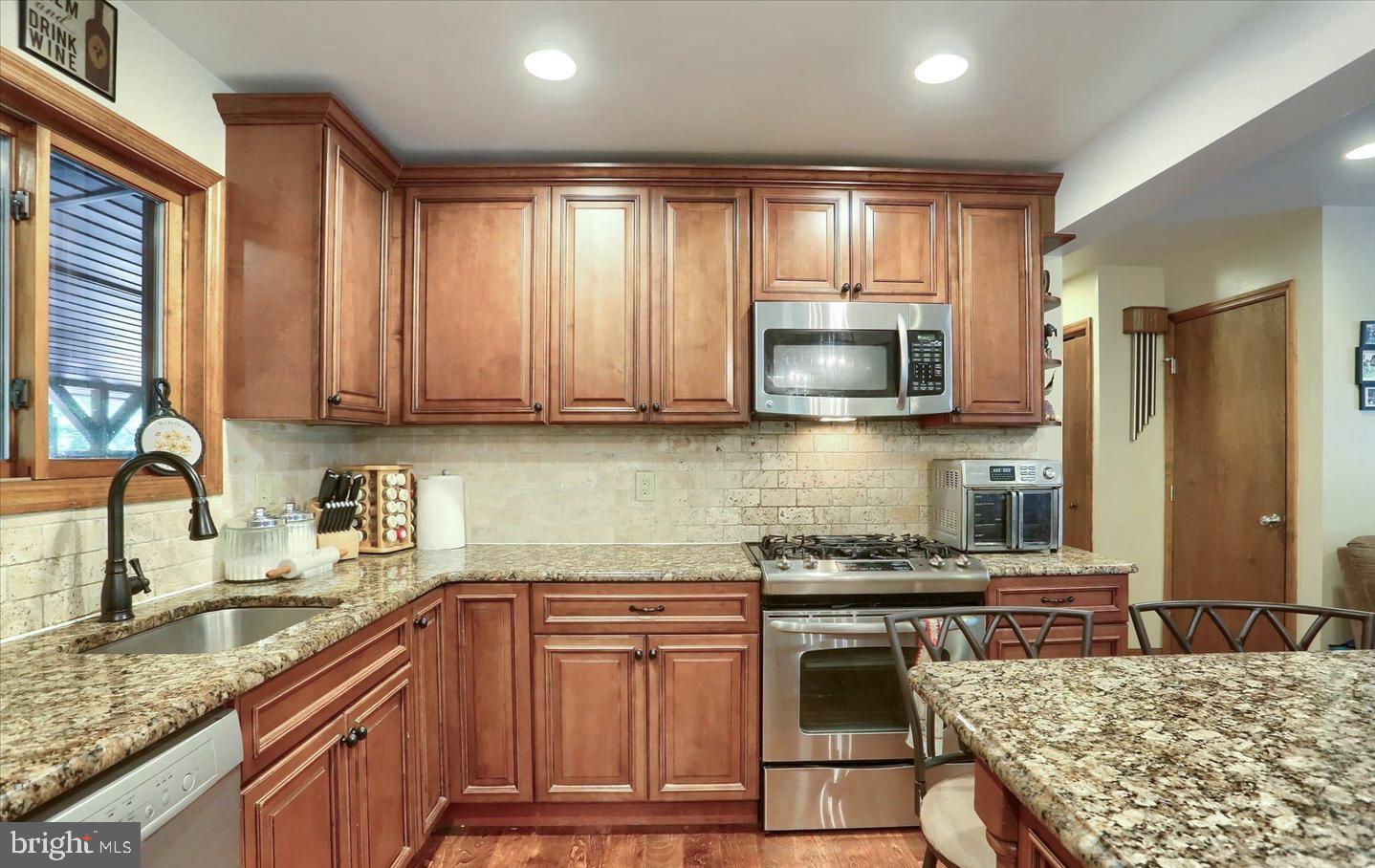 EAGLE ROCK RESORT - Residential