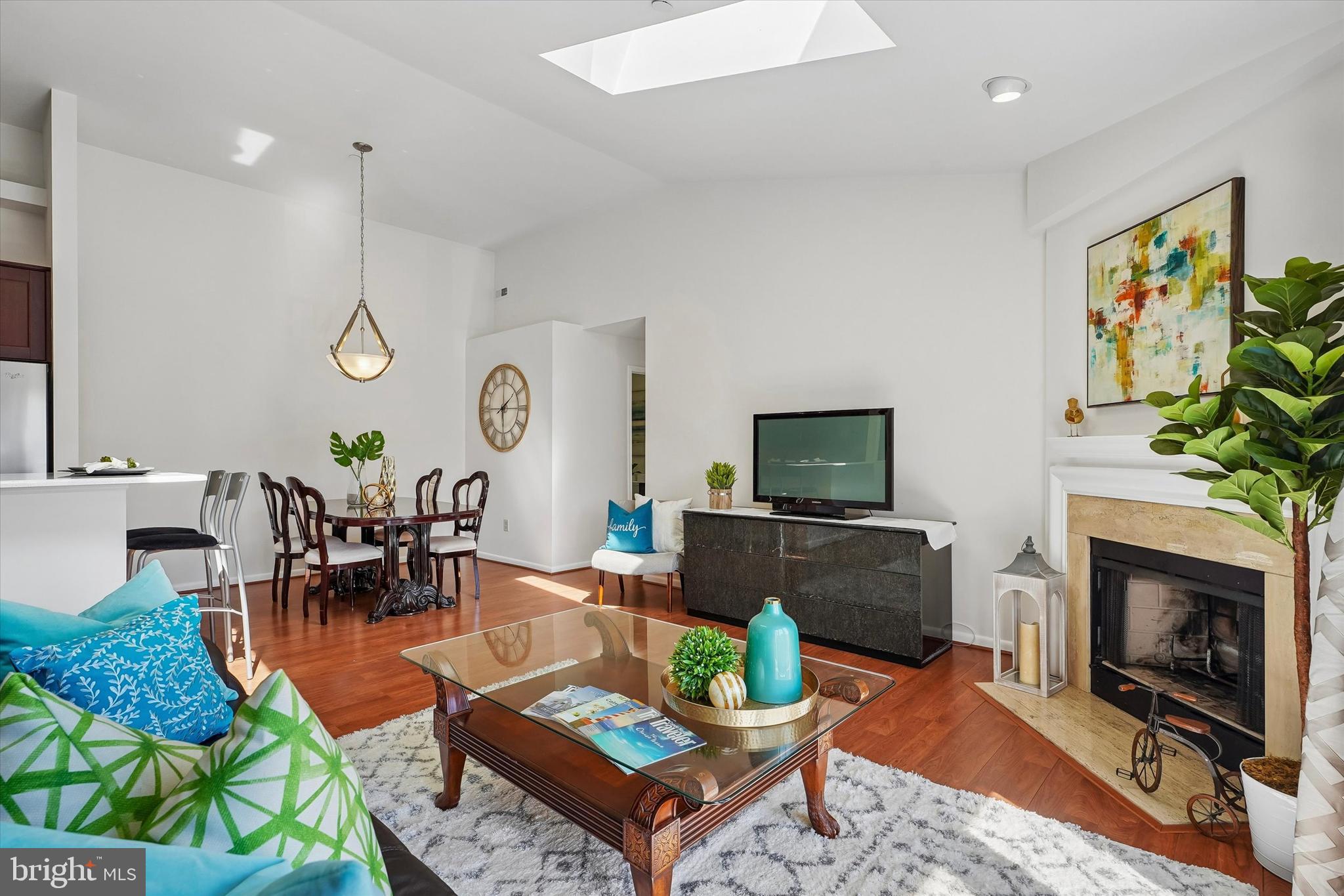 2502 NORAS COURT 2502