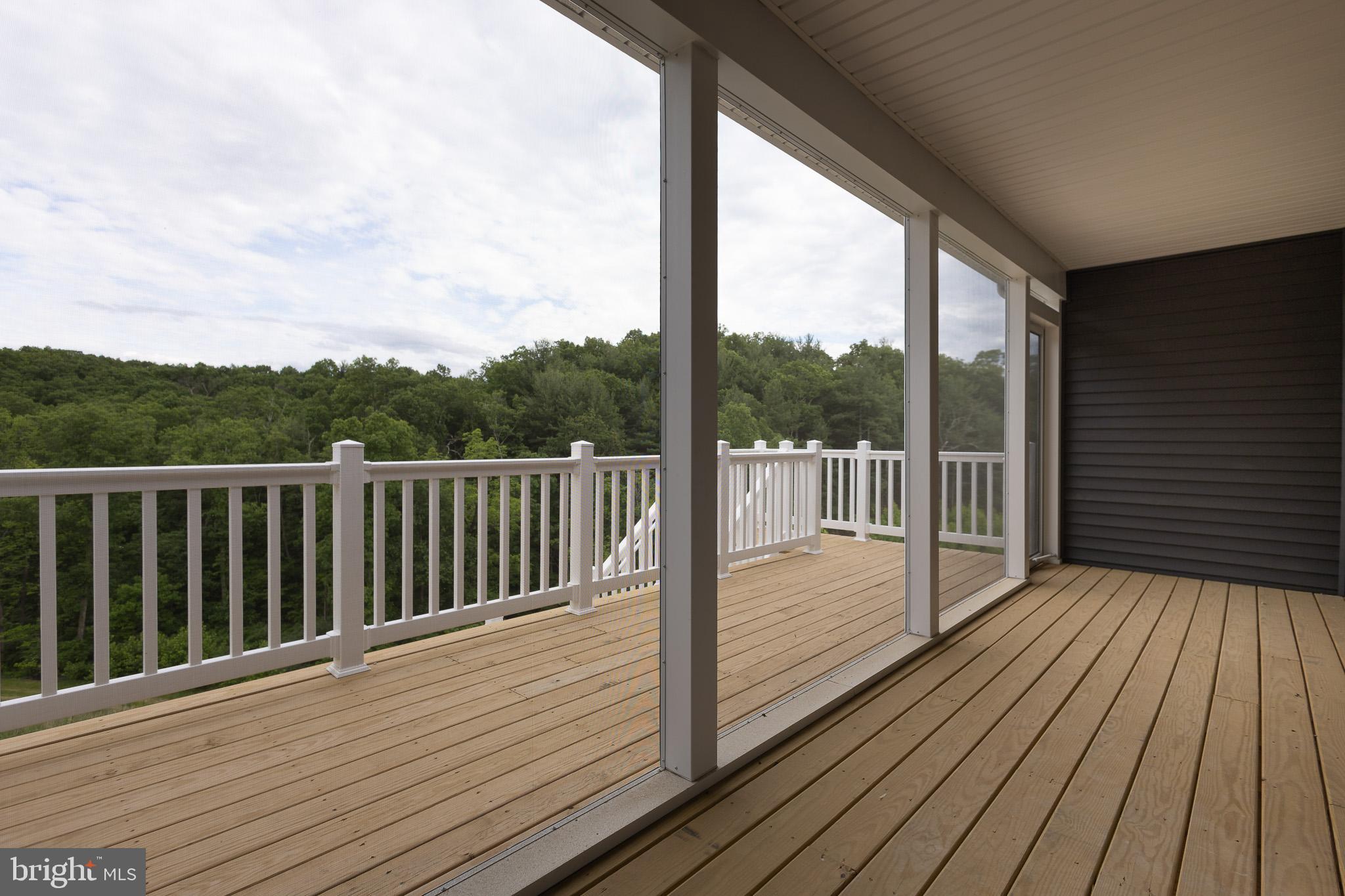 THE WOODS - Residential