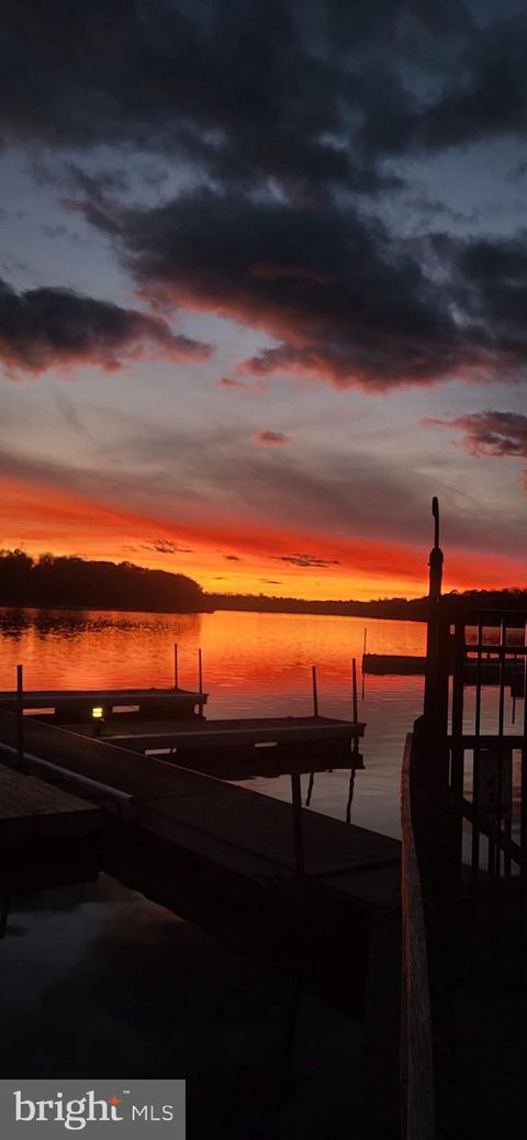 233 SHINGLE MILL DRIVE DRUMS PA 18222