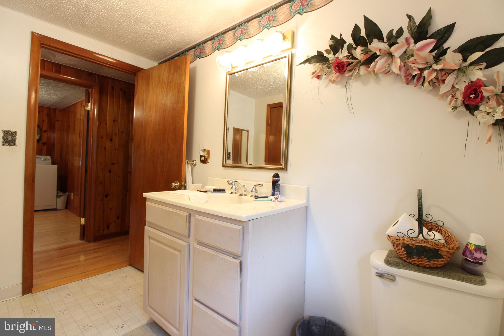 OLD FIELDS OWNERS ASSOCIATION - Residential