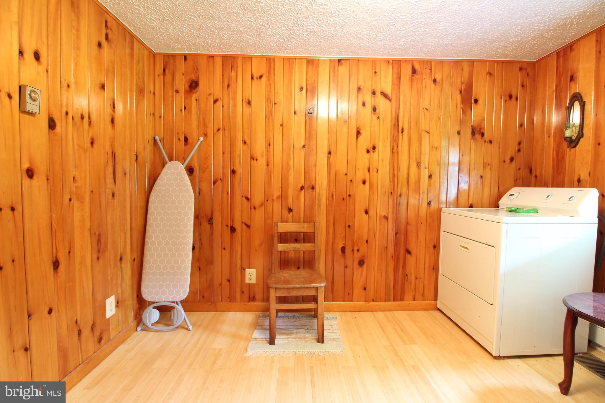 OLD FIELDS OWNERS ASSOCIATION - Residential