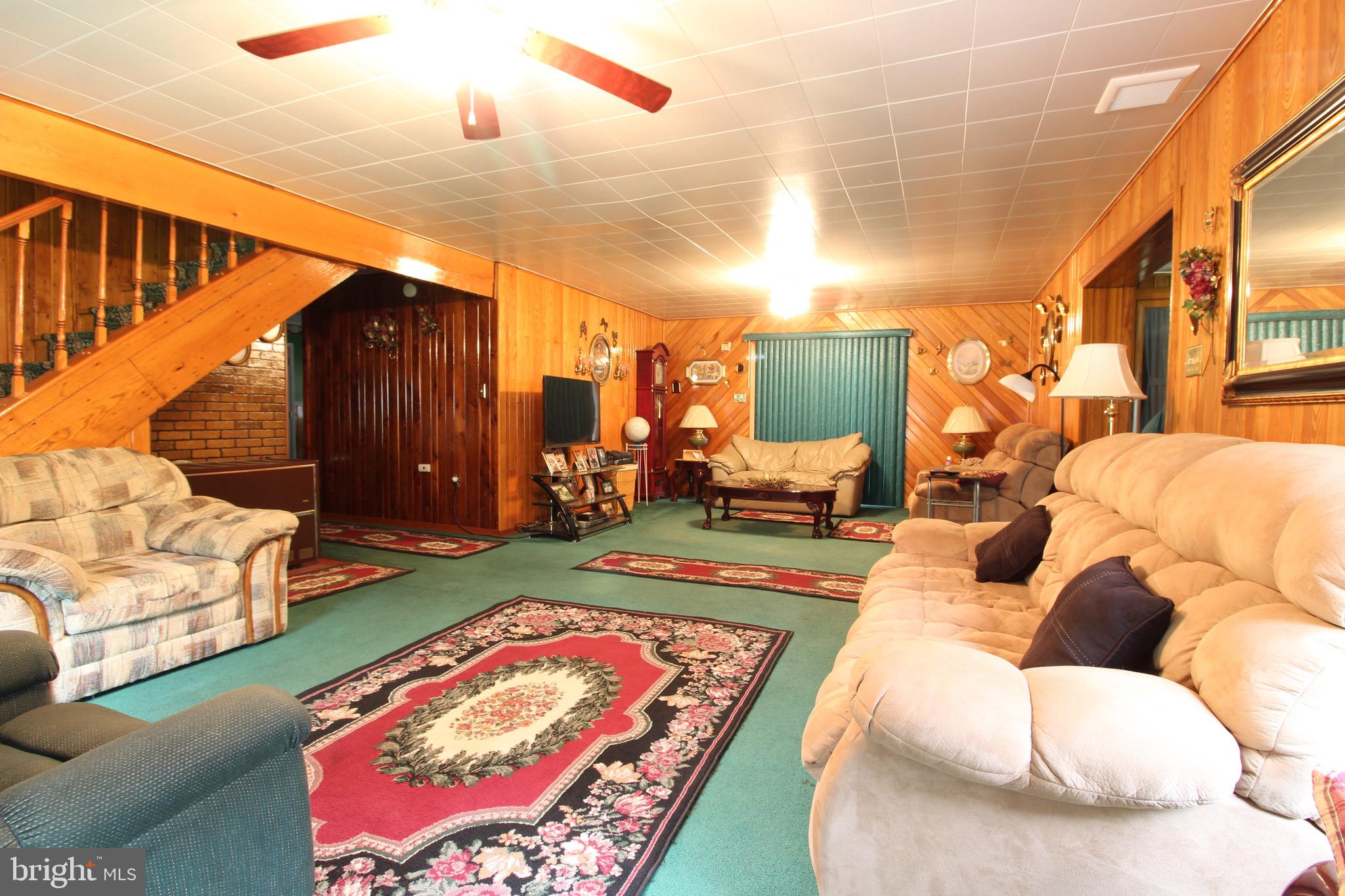 OLD FIELDS OWNERS ASSOCIATION - Residential