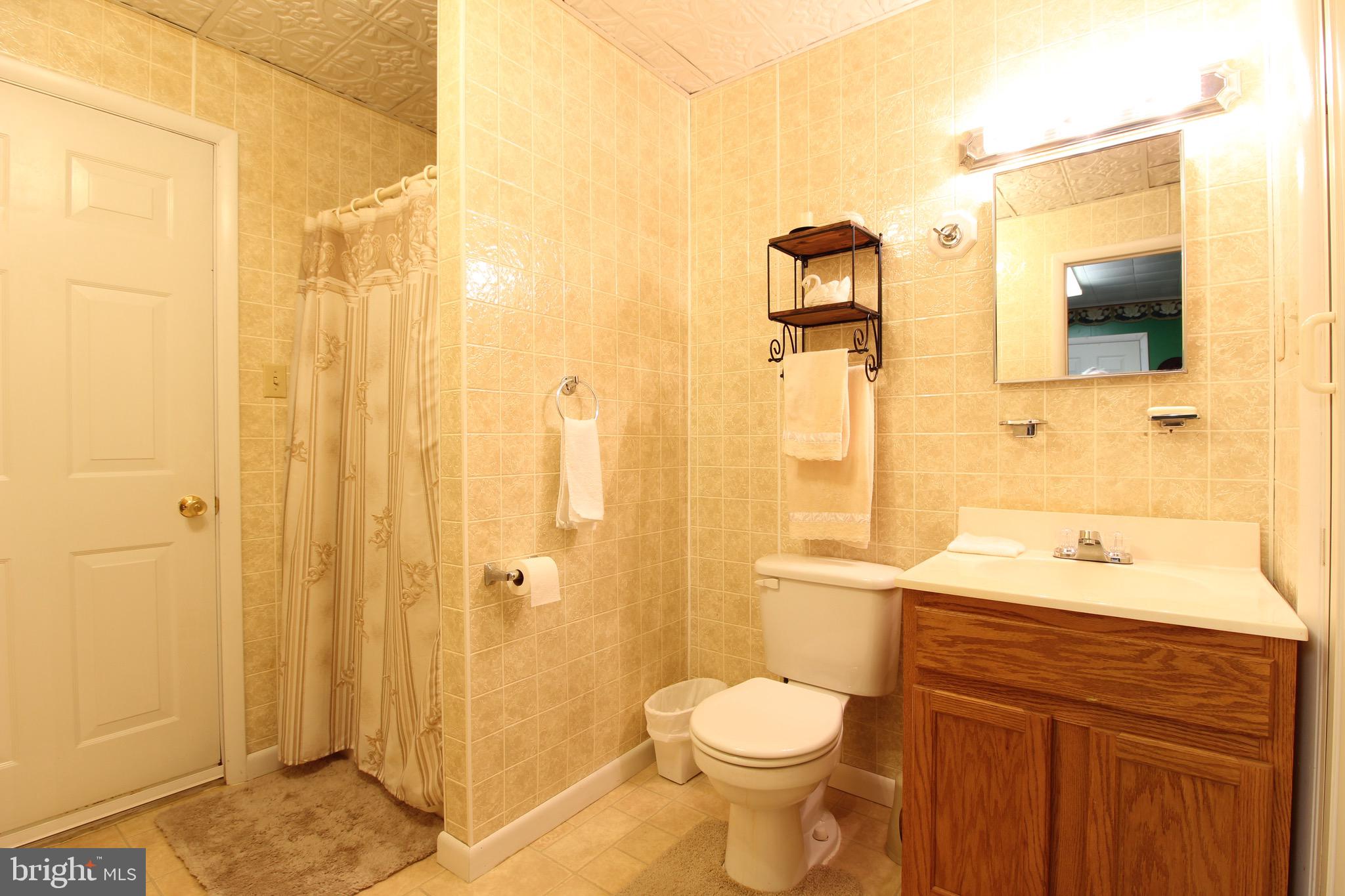 OLD FIELDS OWNERS ASSOCIATION - Residential