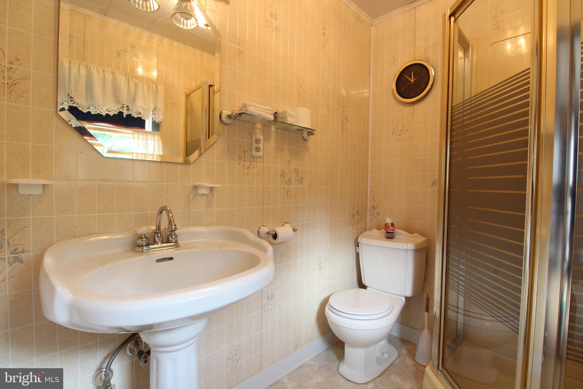 OLD FIELDS OWNERS ASSOCIATION - Residential