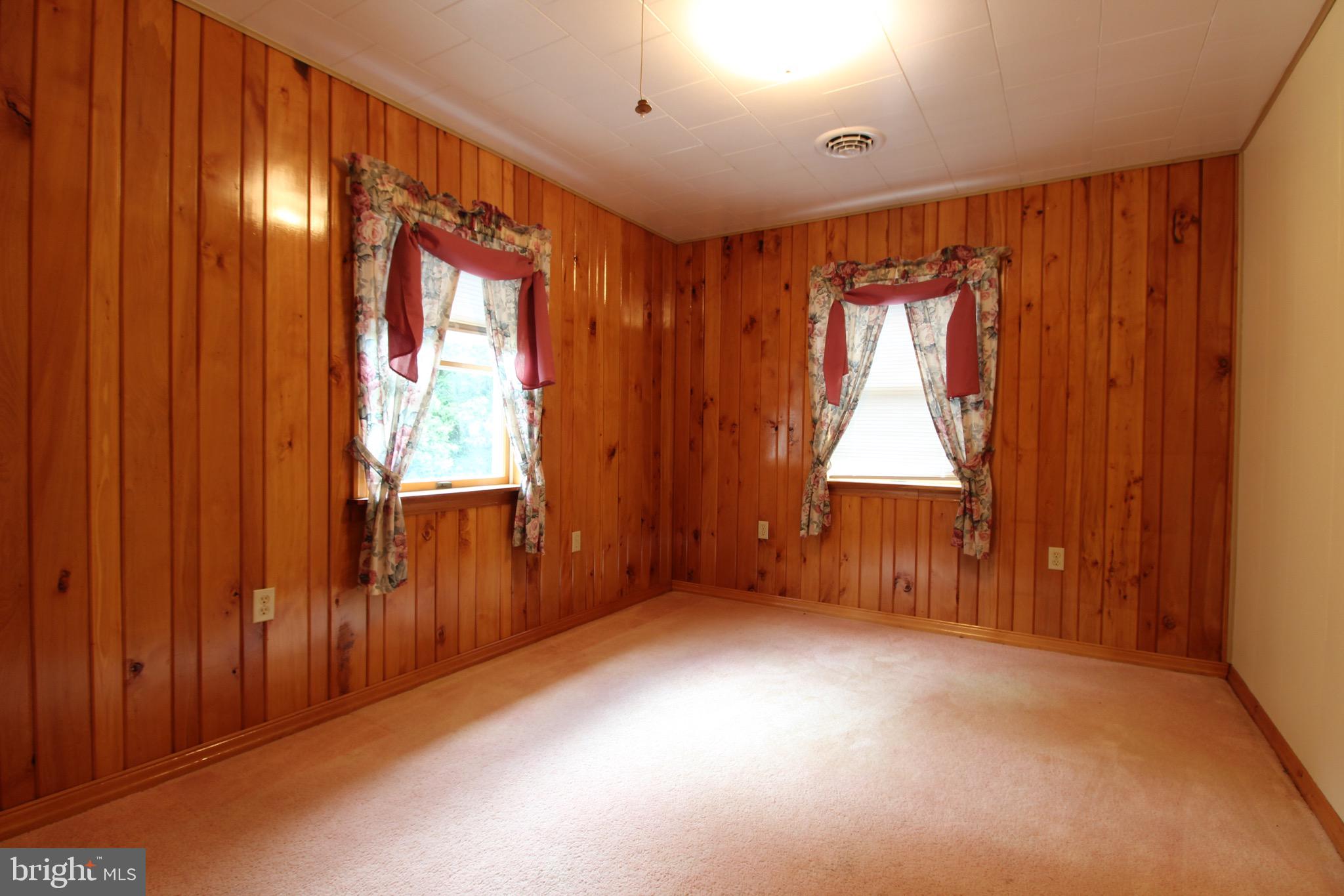 OLD FIELDS OWNERS ASSOCIATION - Residential