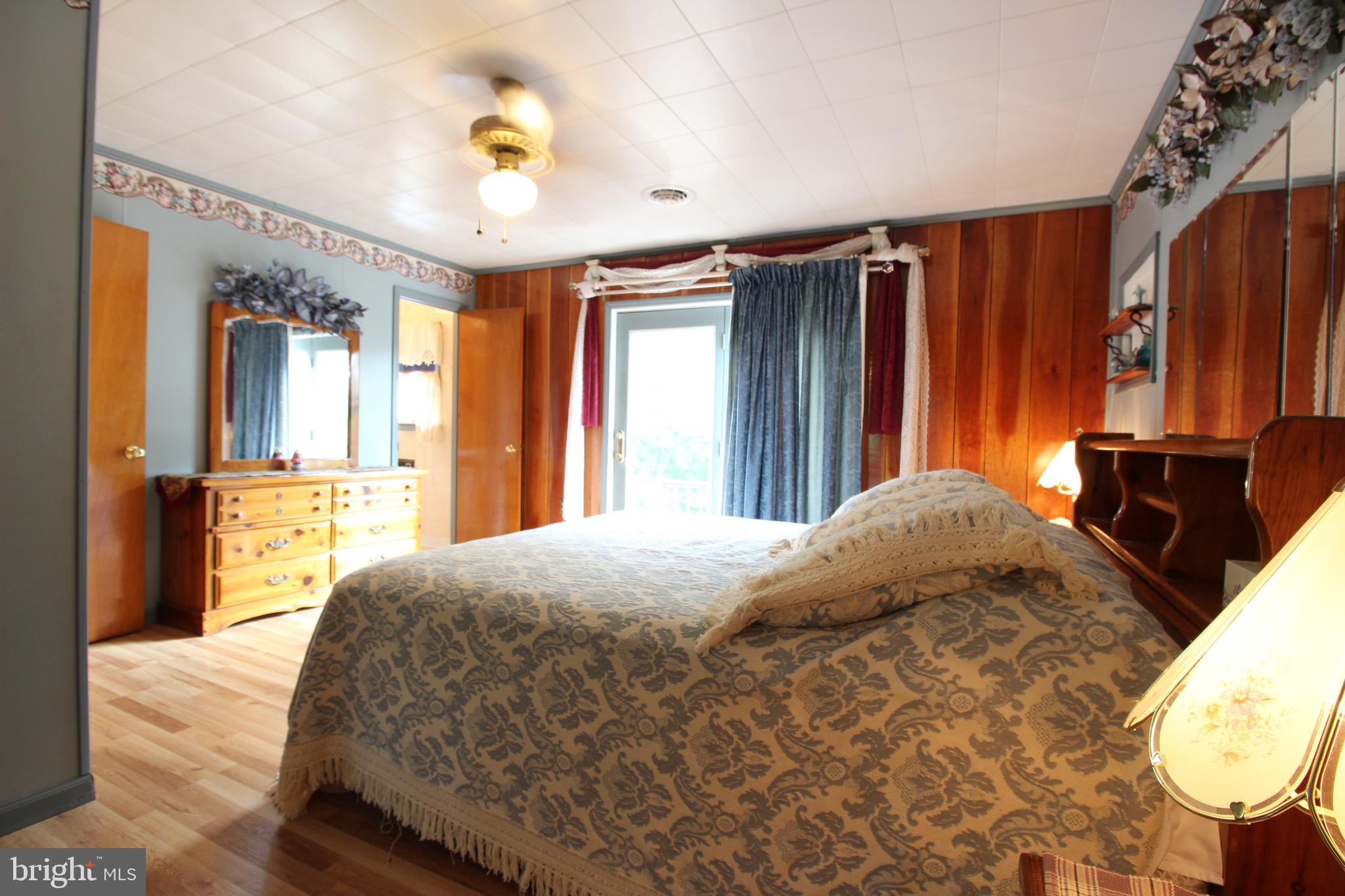 OLD FIELDS OWNERS ASSOCIATION - Residential