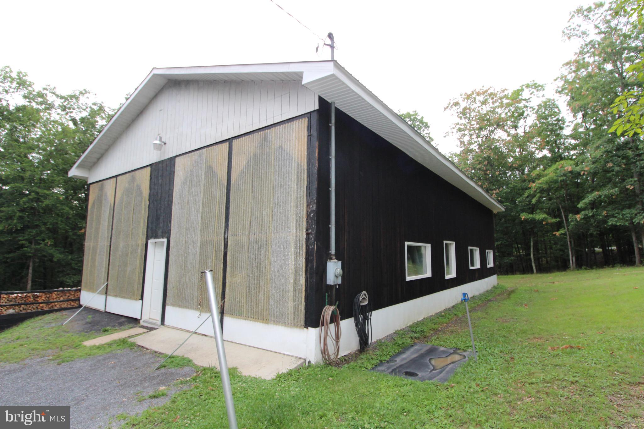 OLD FIELDS OWNERS ASSOCIATION - Residential