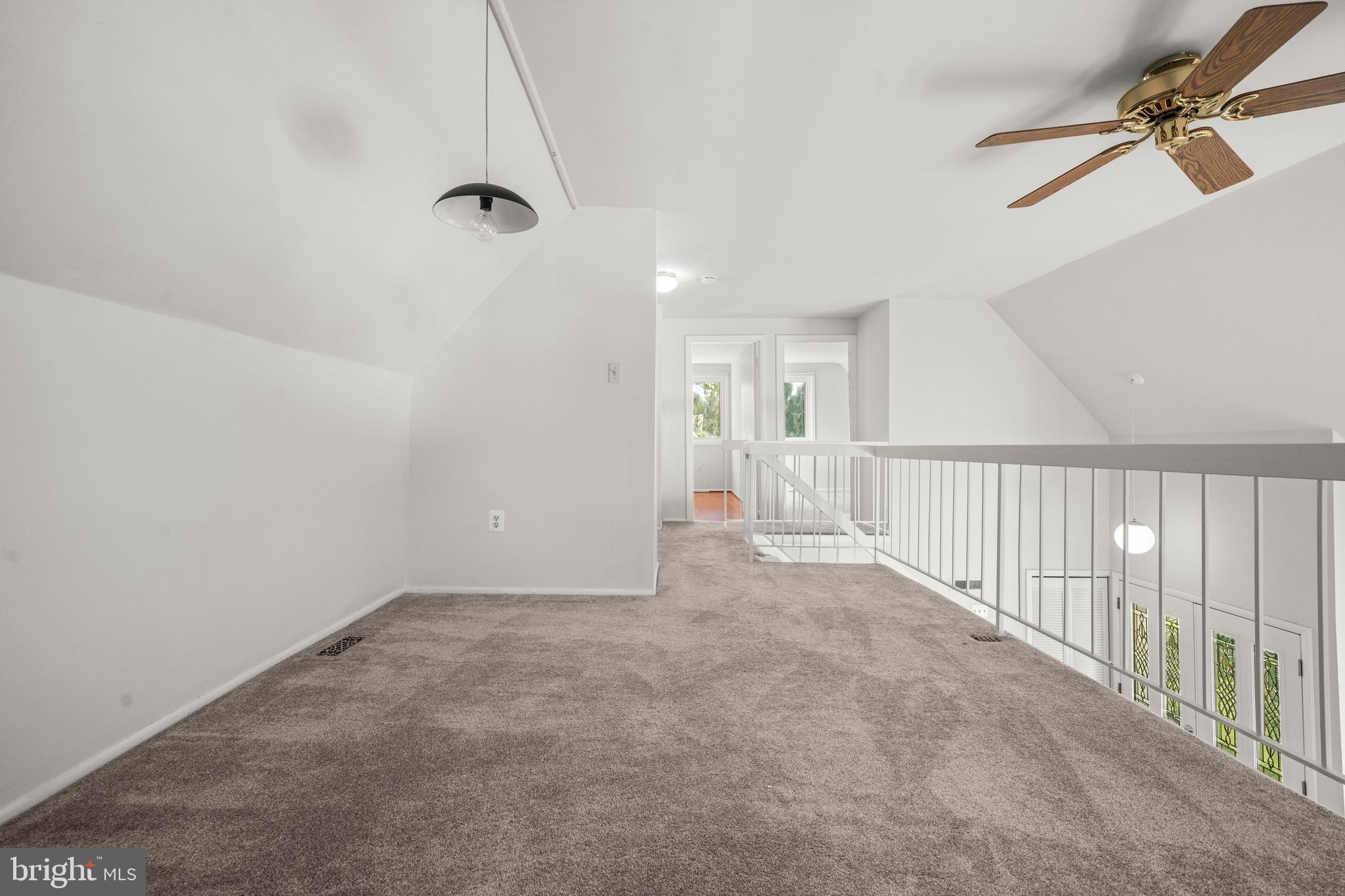 LAKEWOOD - Residential