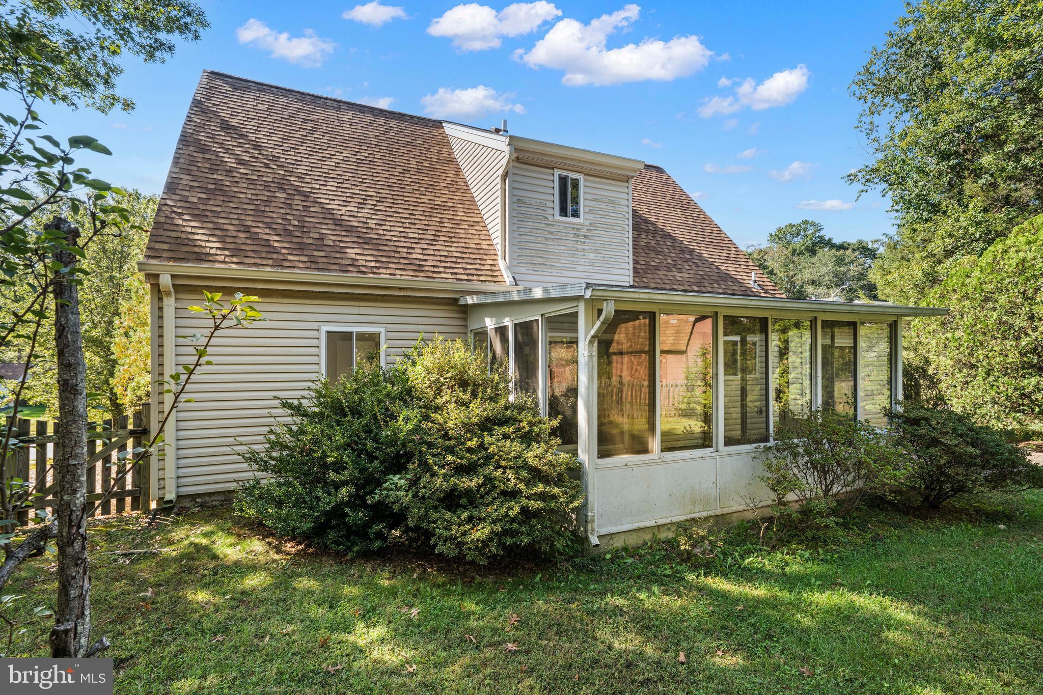 LAKEWOOD - Residential